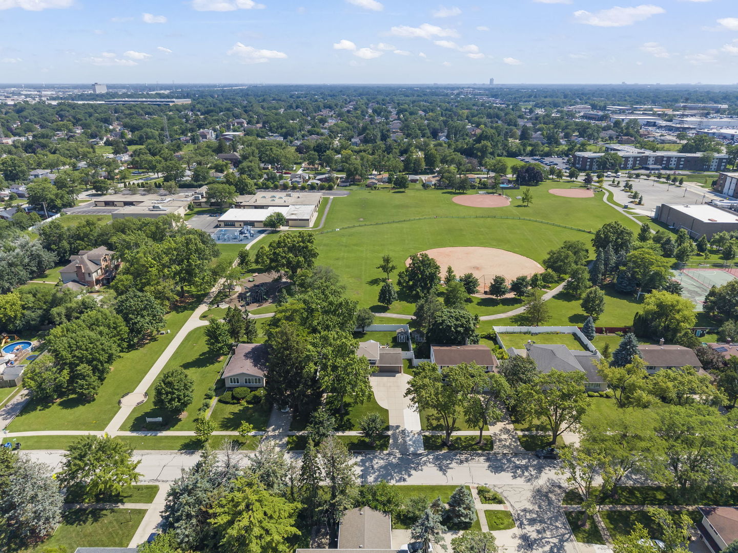 15W621 Diversey Avenue