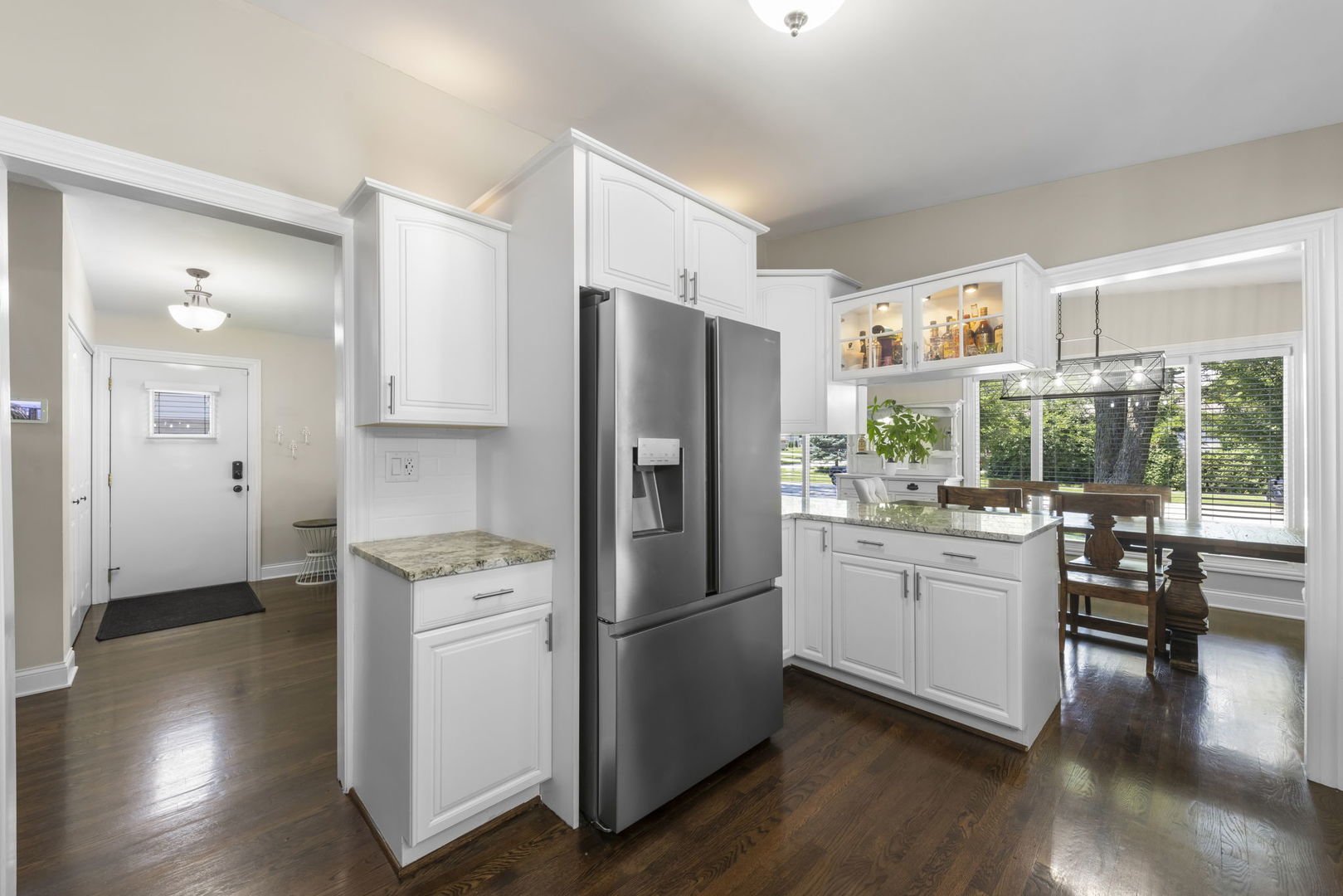 15W621 Diversey Avenue