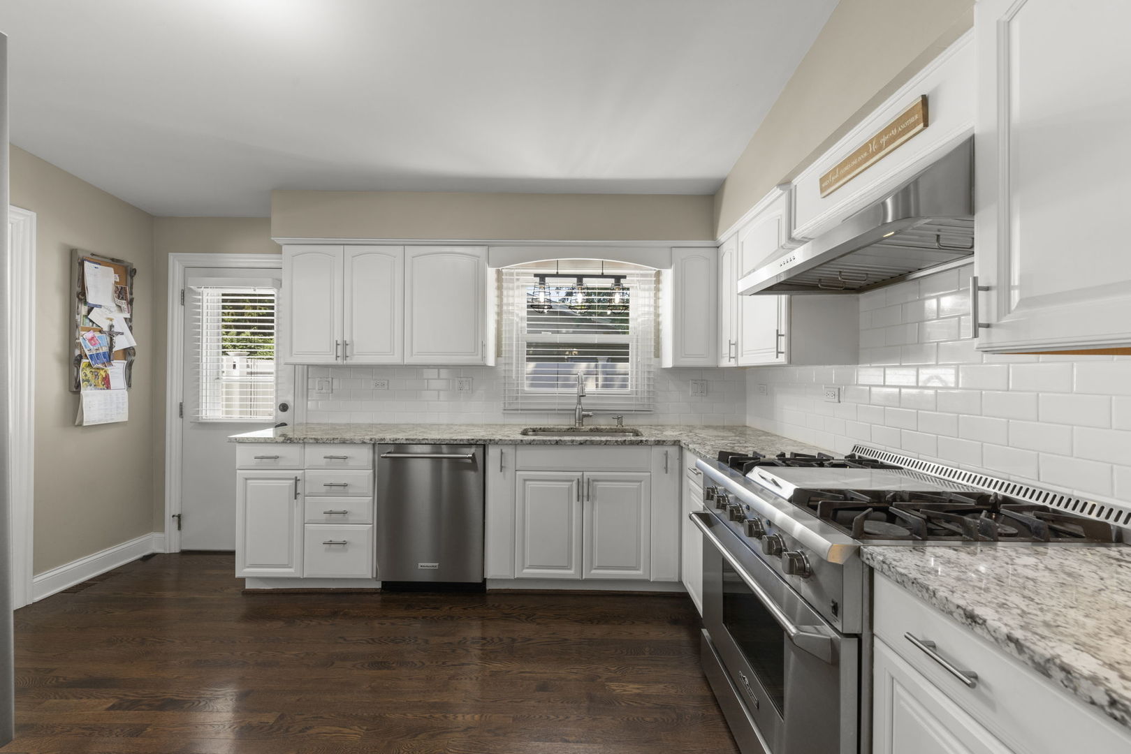 15W621 Diversey Avenue