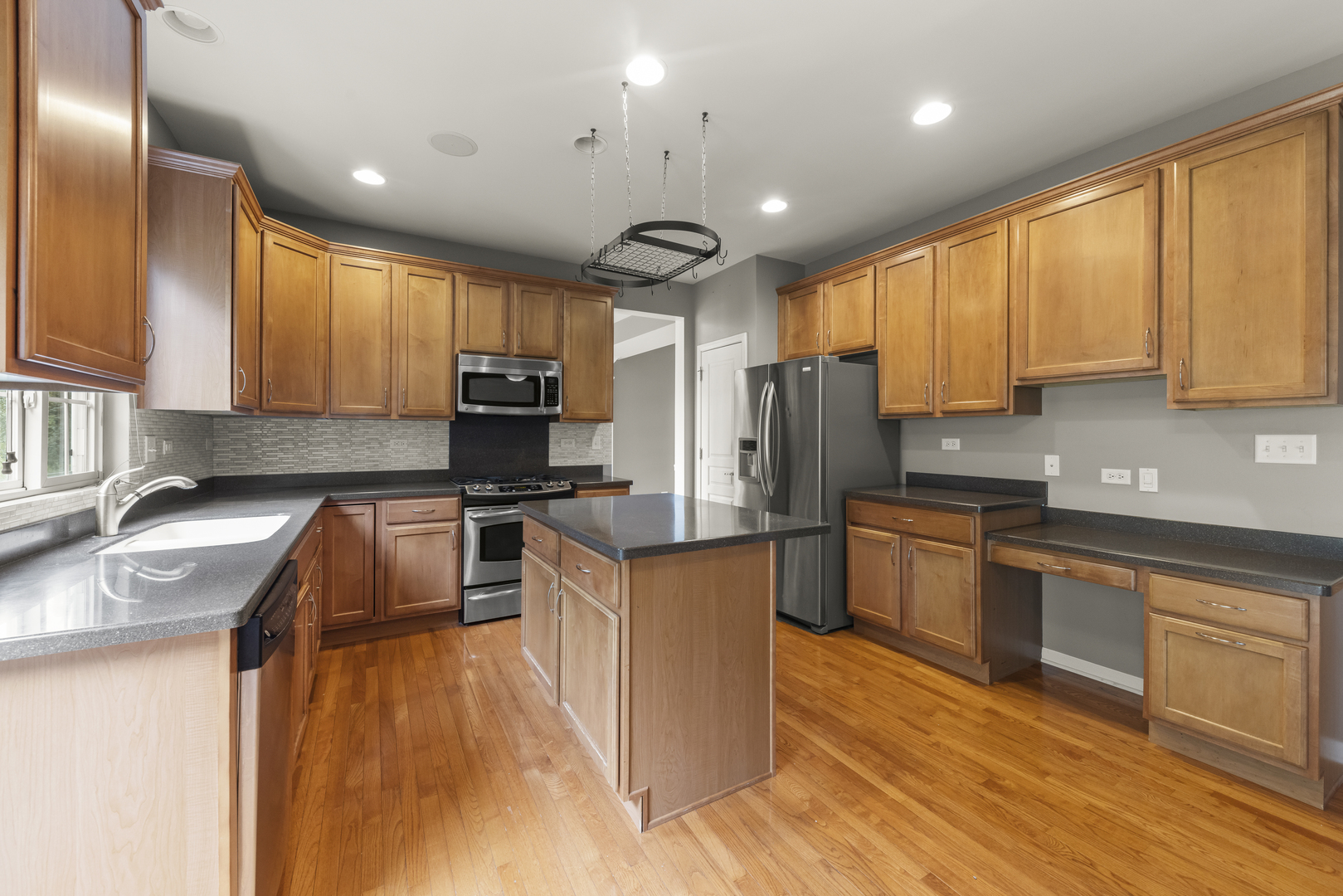 3111 Drury Lane