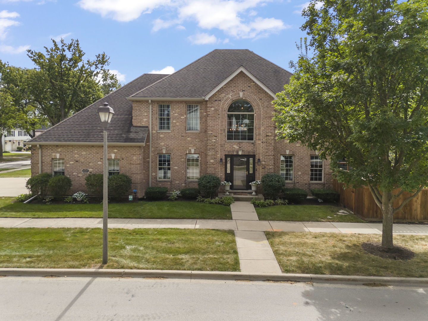 458 W GRANTLEY Avenue