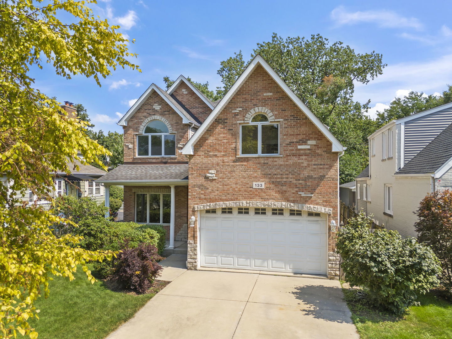 133 N Geneva Avenue