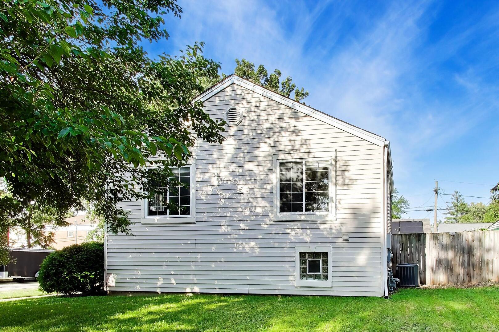 116 E Grove Street