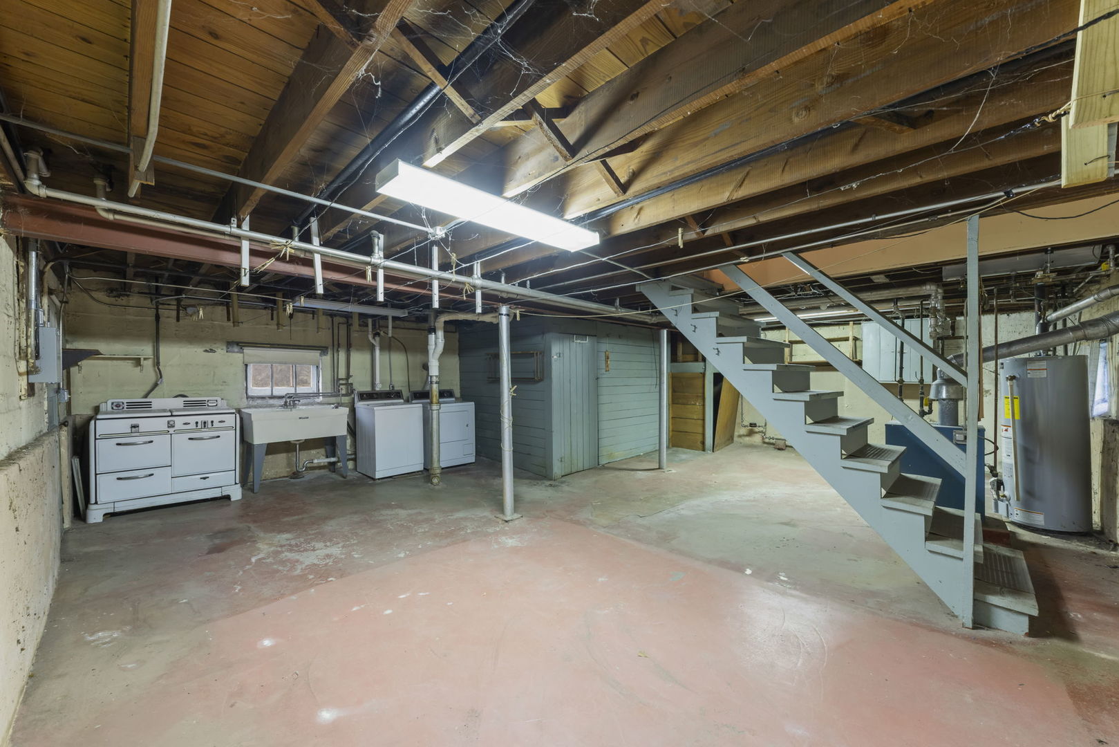 421 W Alexander Boulevard