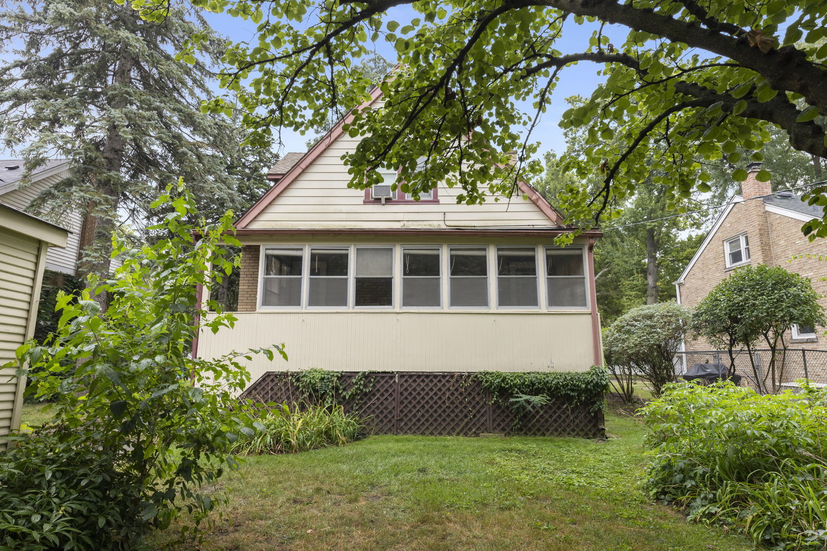421 W Alexander Boulevard