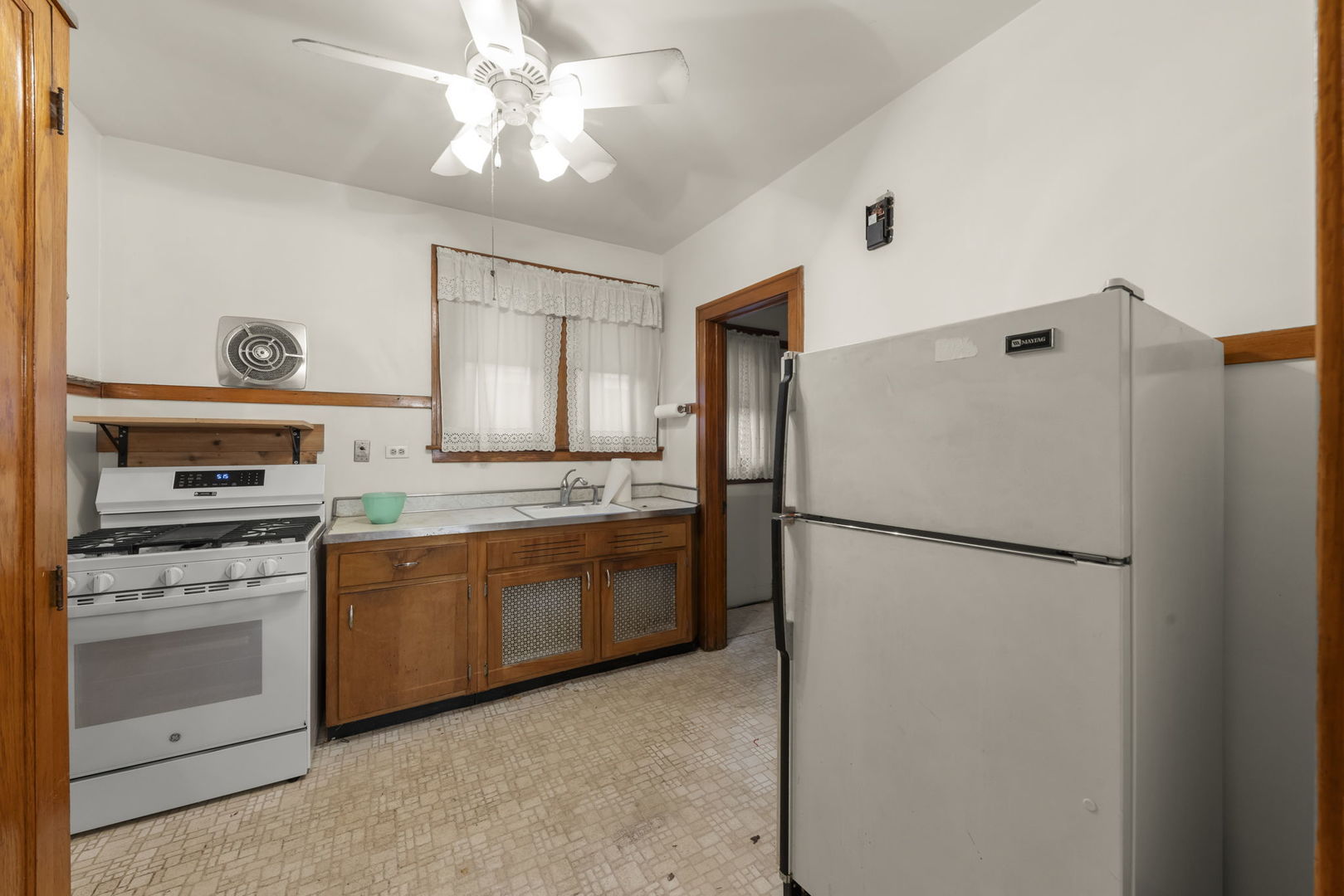 421 W Alexander Boulevard