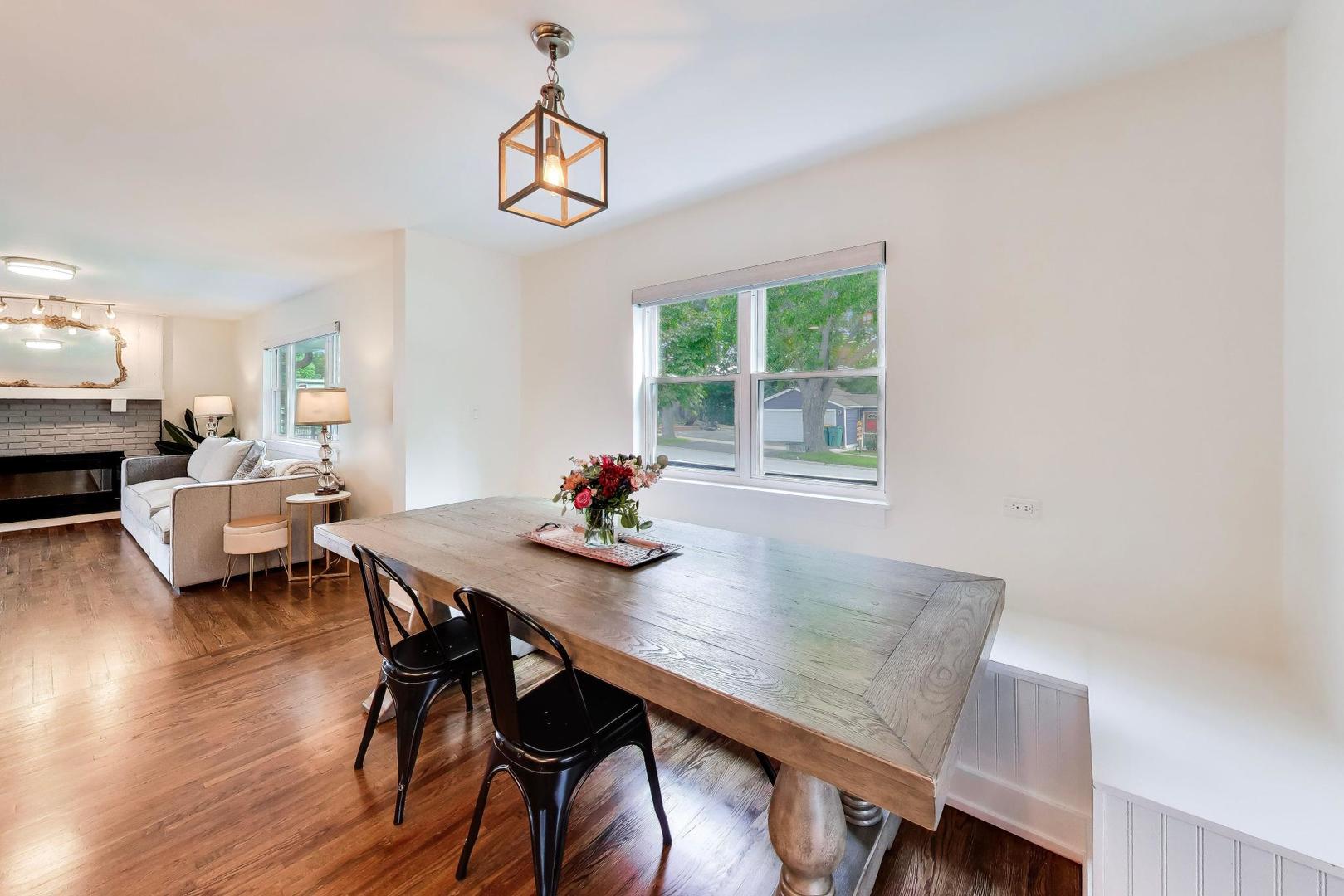 304 W Graham Avenue