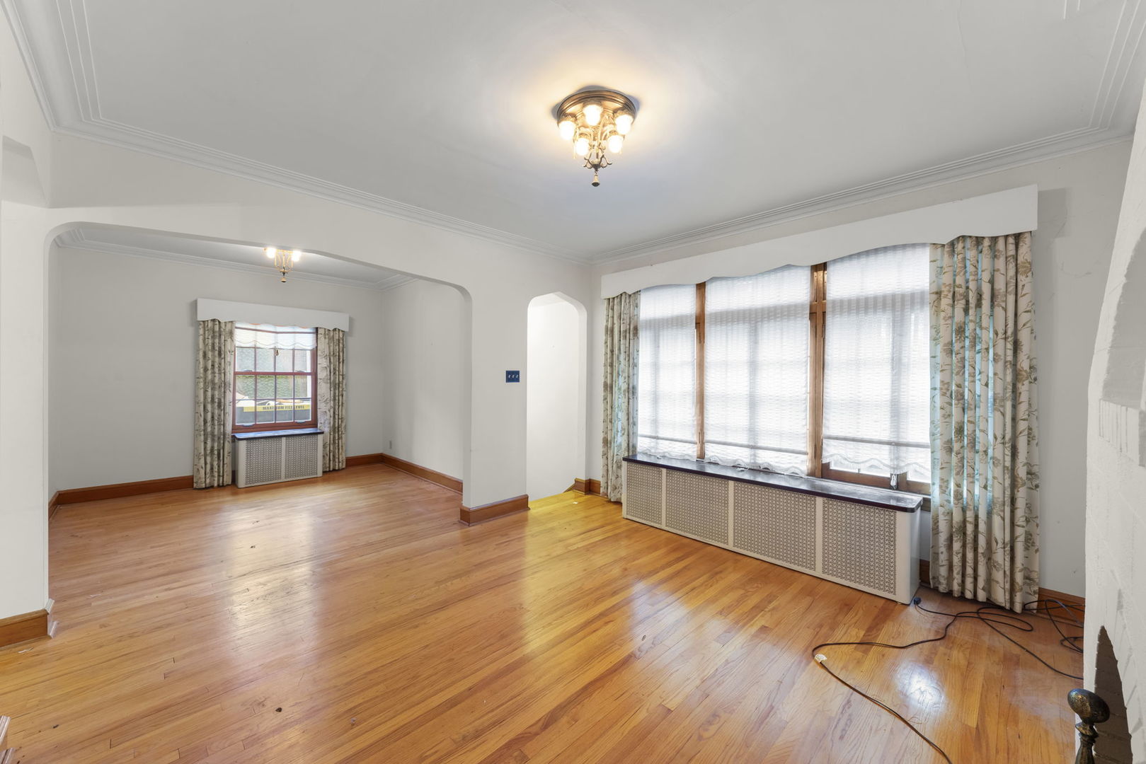 421 W Alexander Boulevard