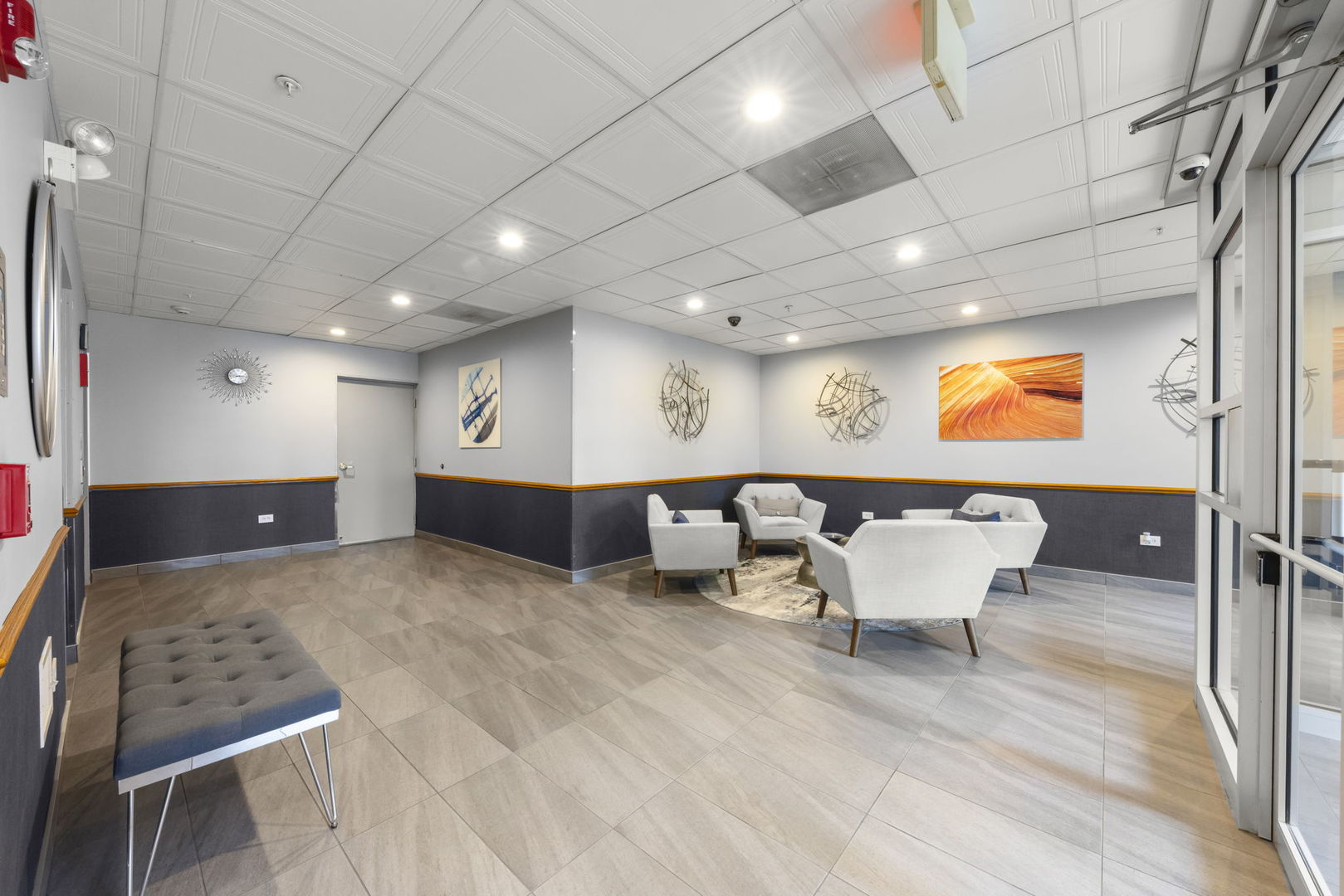 1327 E Washington Street Unit: 501