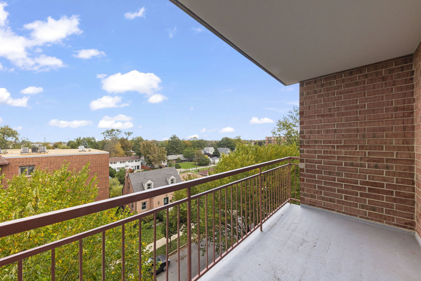 1327 E Washington Street Unit: 501