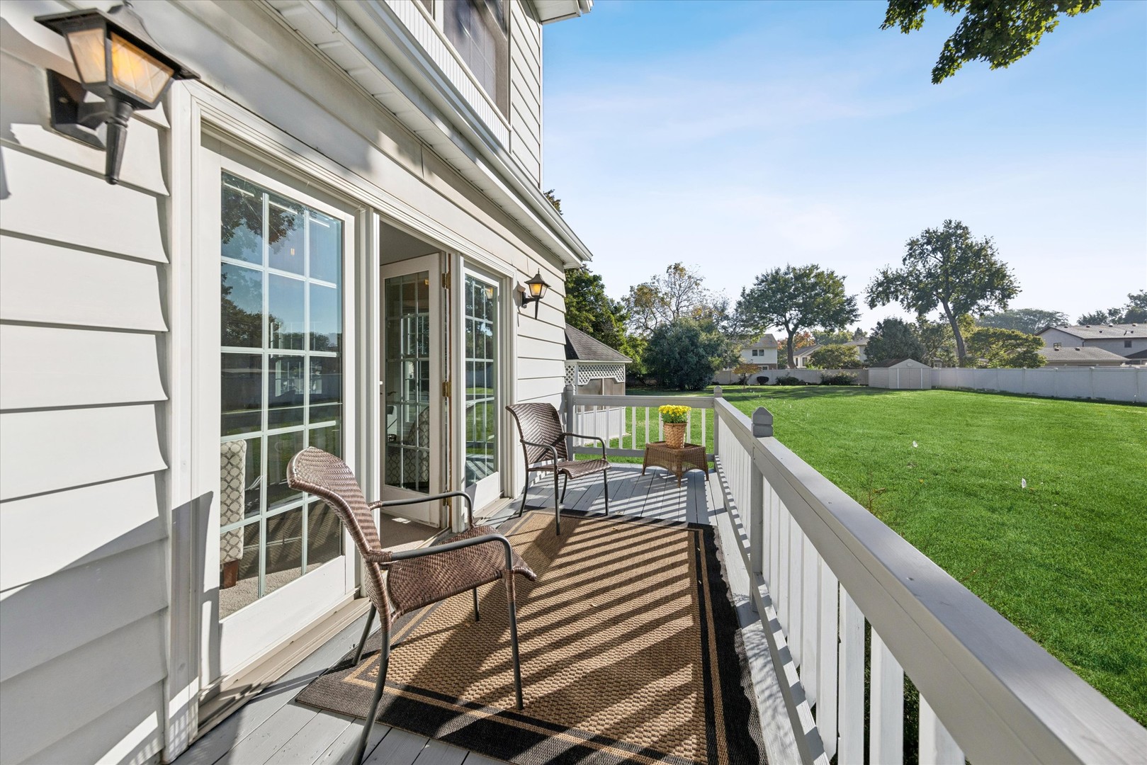1121 S Villa Avenue