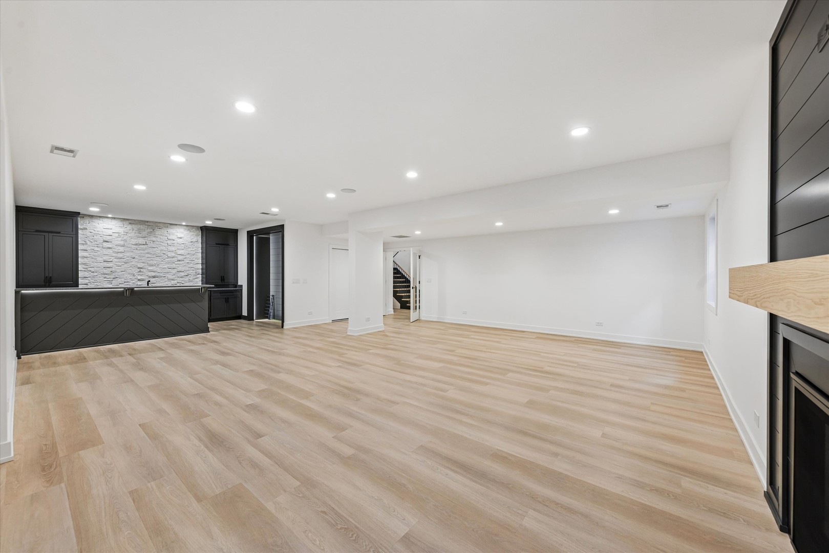 199 N Walnut Street