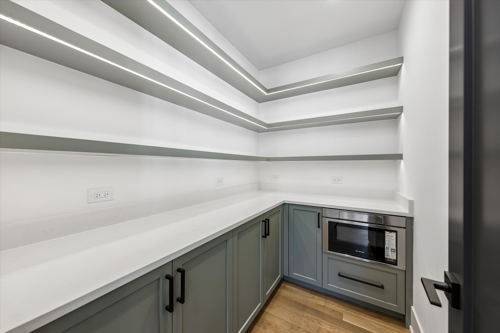 199 N Walnut Street