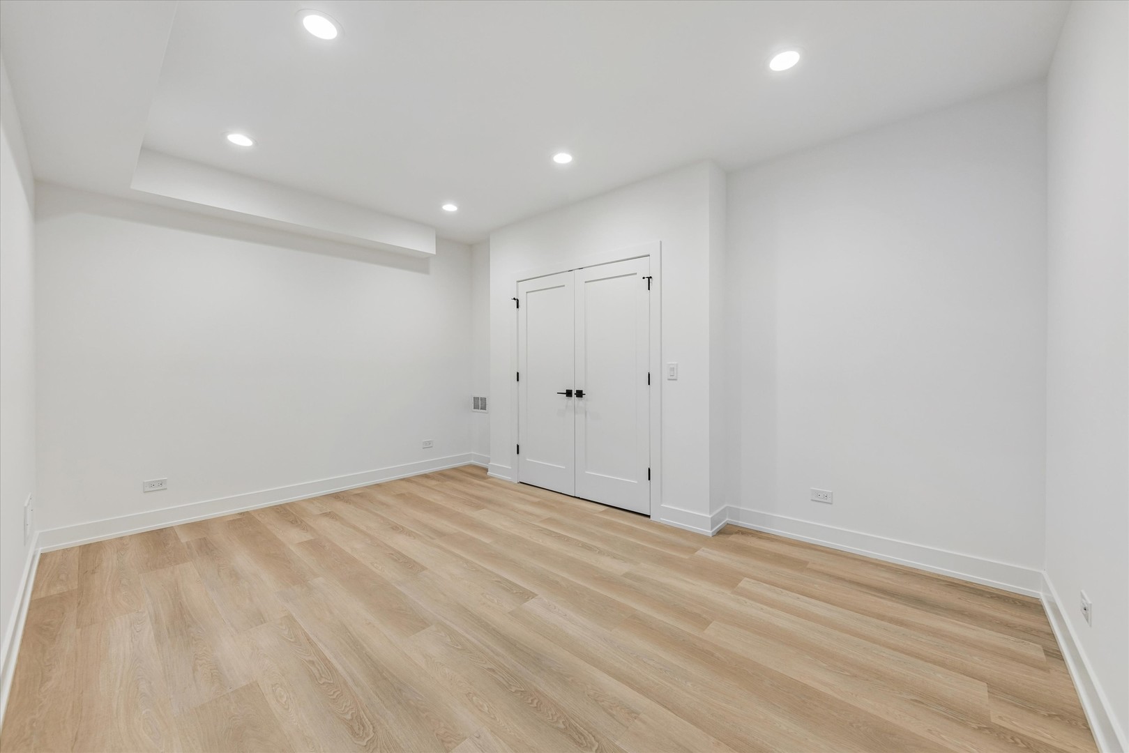 199 N Walnut Street
