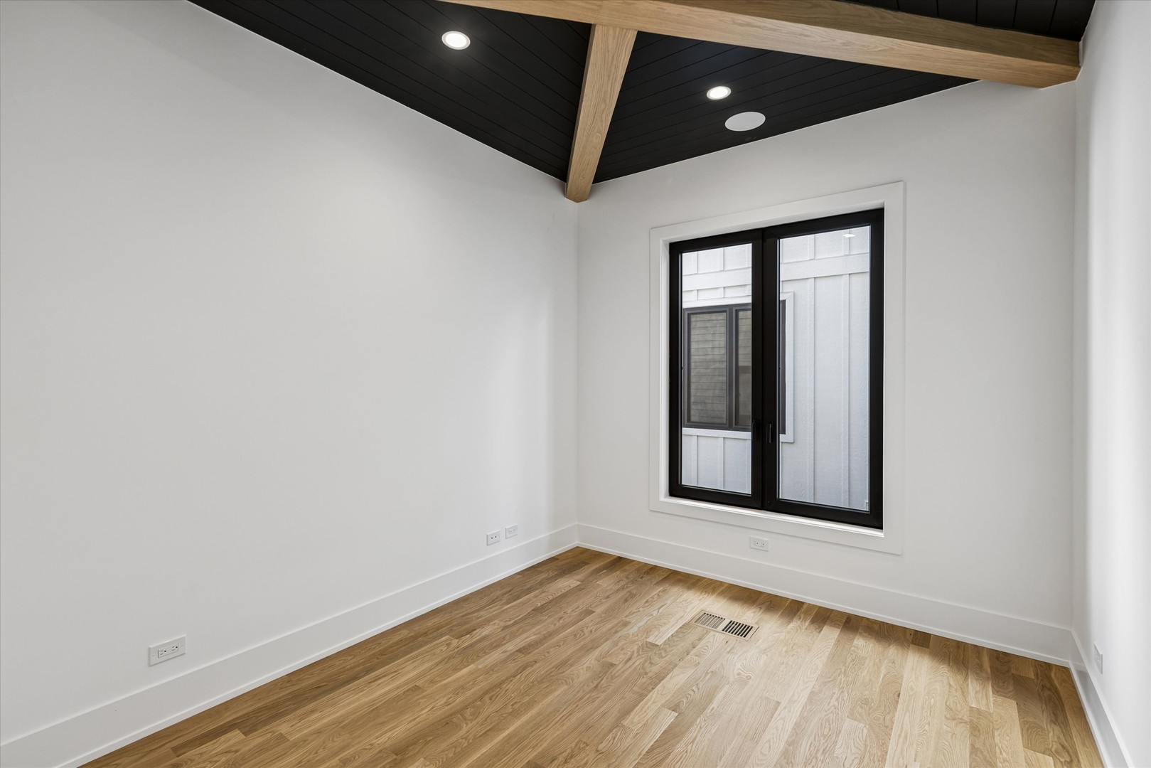 199 N Walnut Street