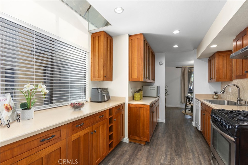 12750 Centralia Street 22