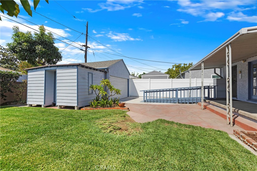 2842 Silva Street