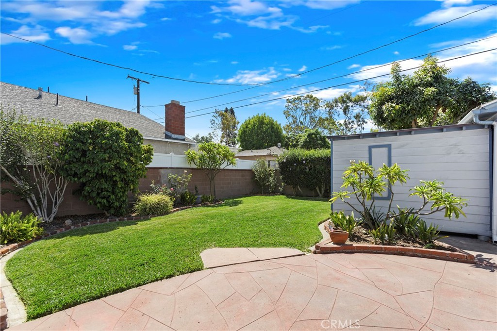 2842 Silva Street