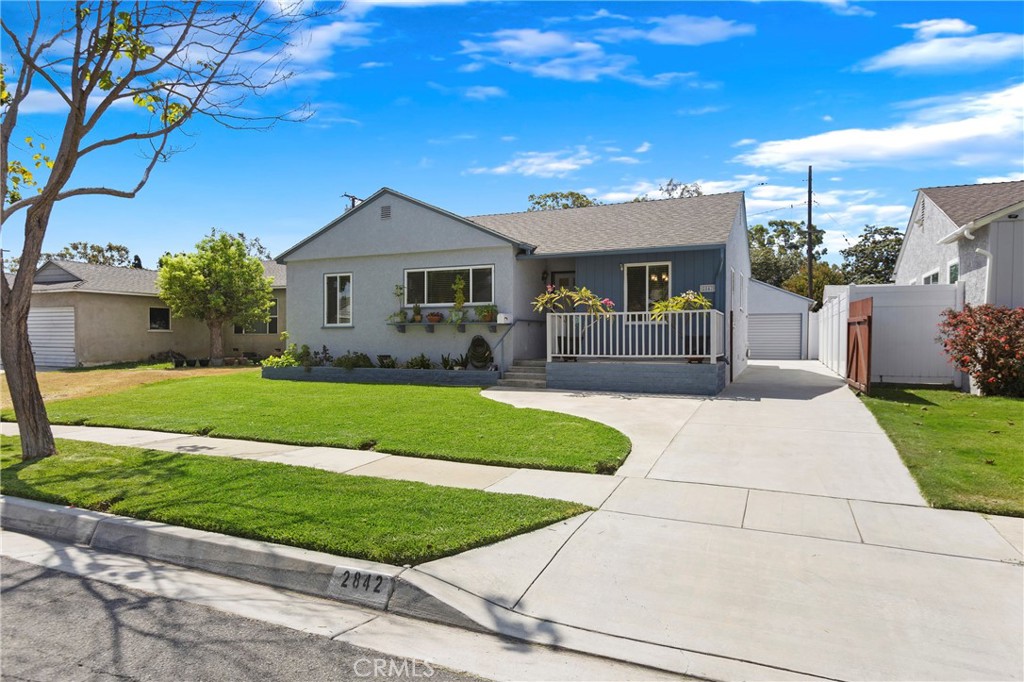2842 Silva Street