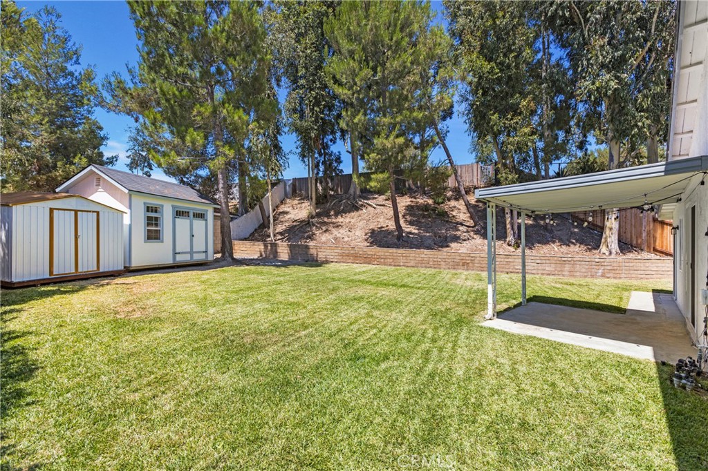 21561 Pedroso