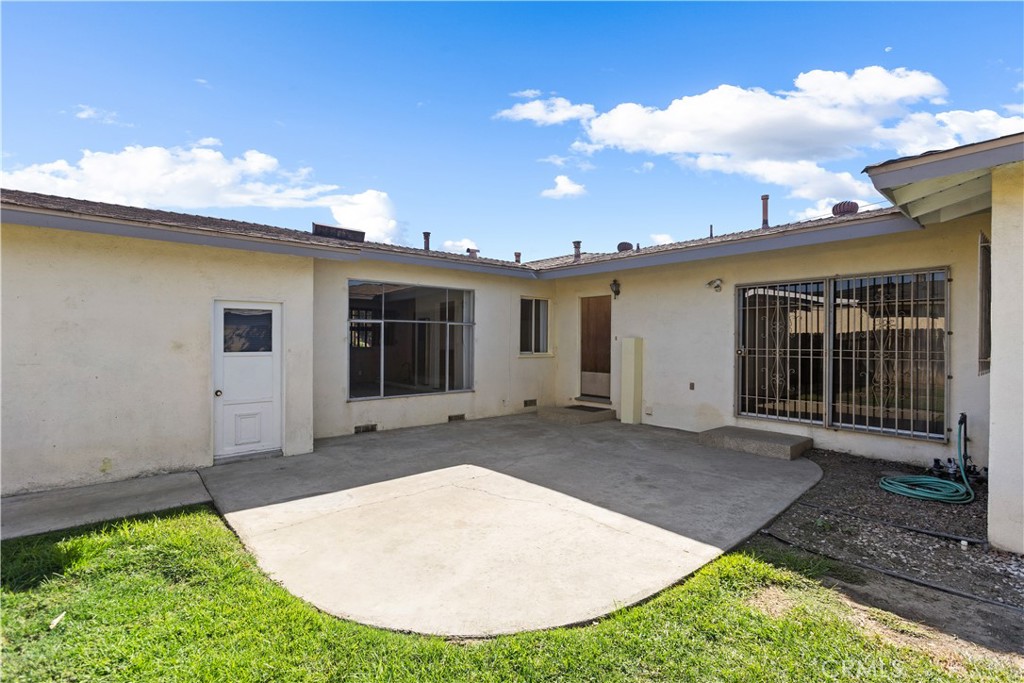 8805 Stardust Lane