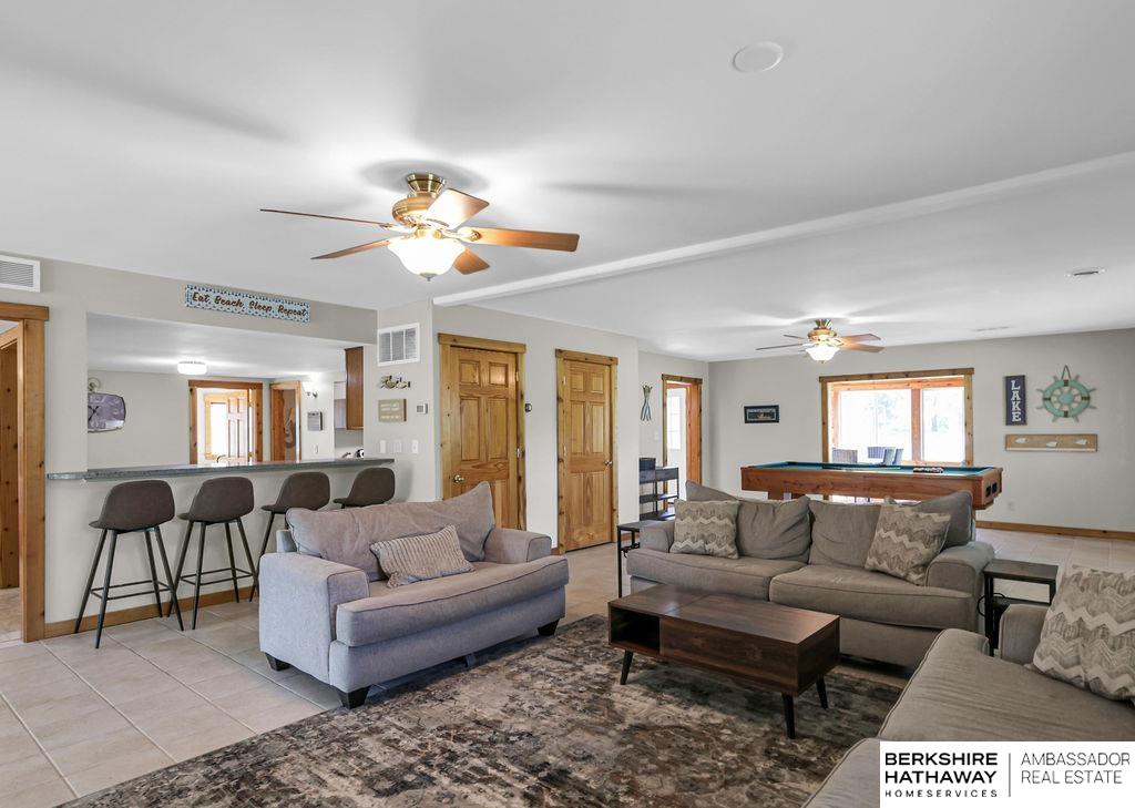 633 Cottonwood Circle