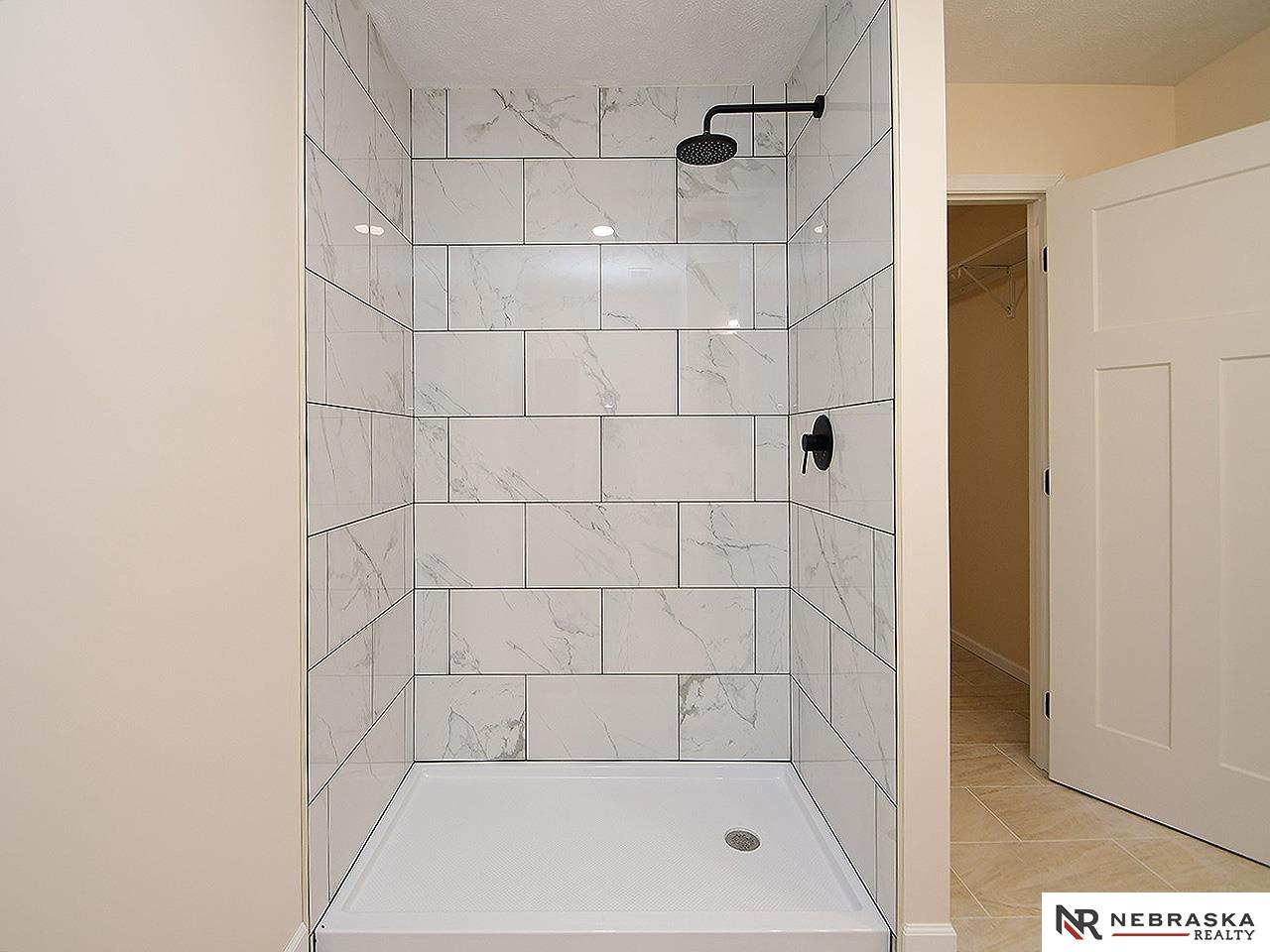 111 E 12th Corso