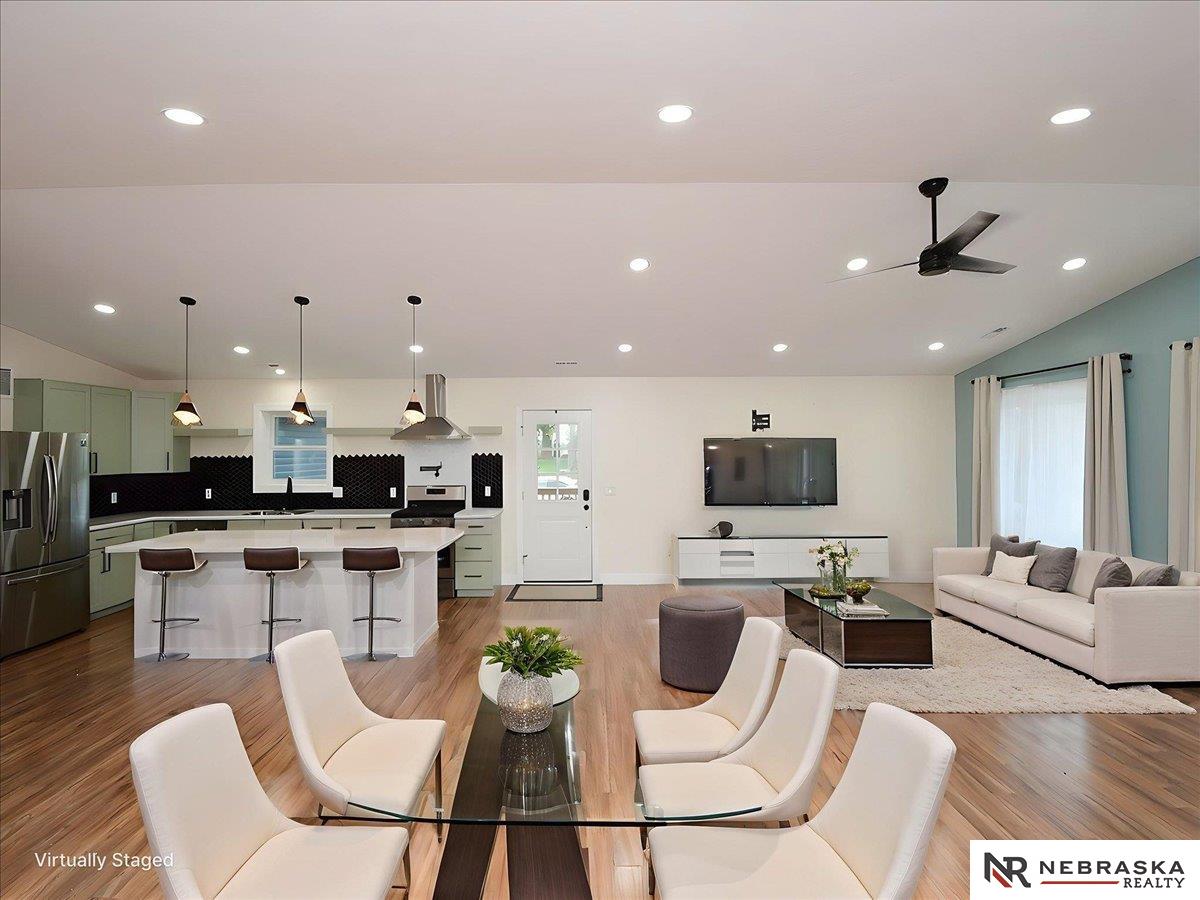 111 E 12th Corso