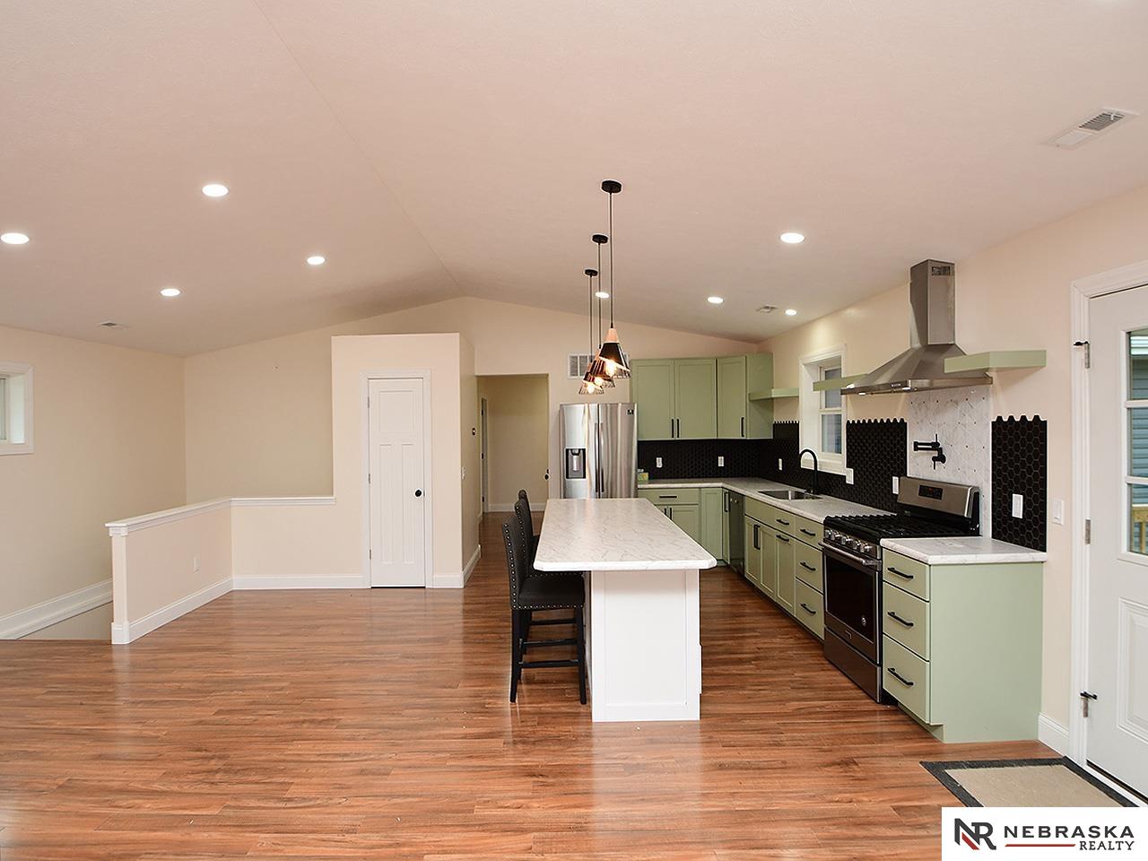 111 E 12th Corso