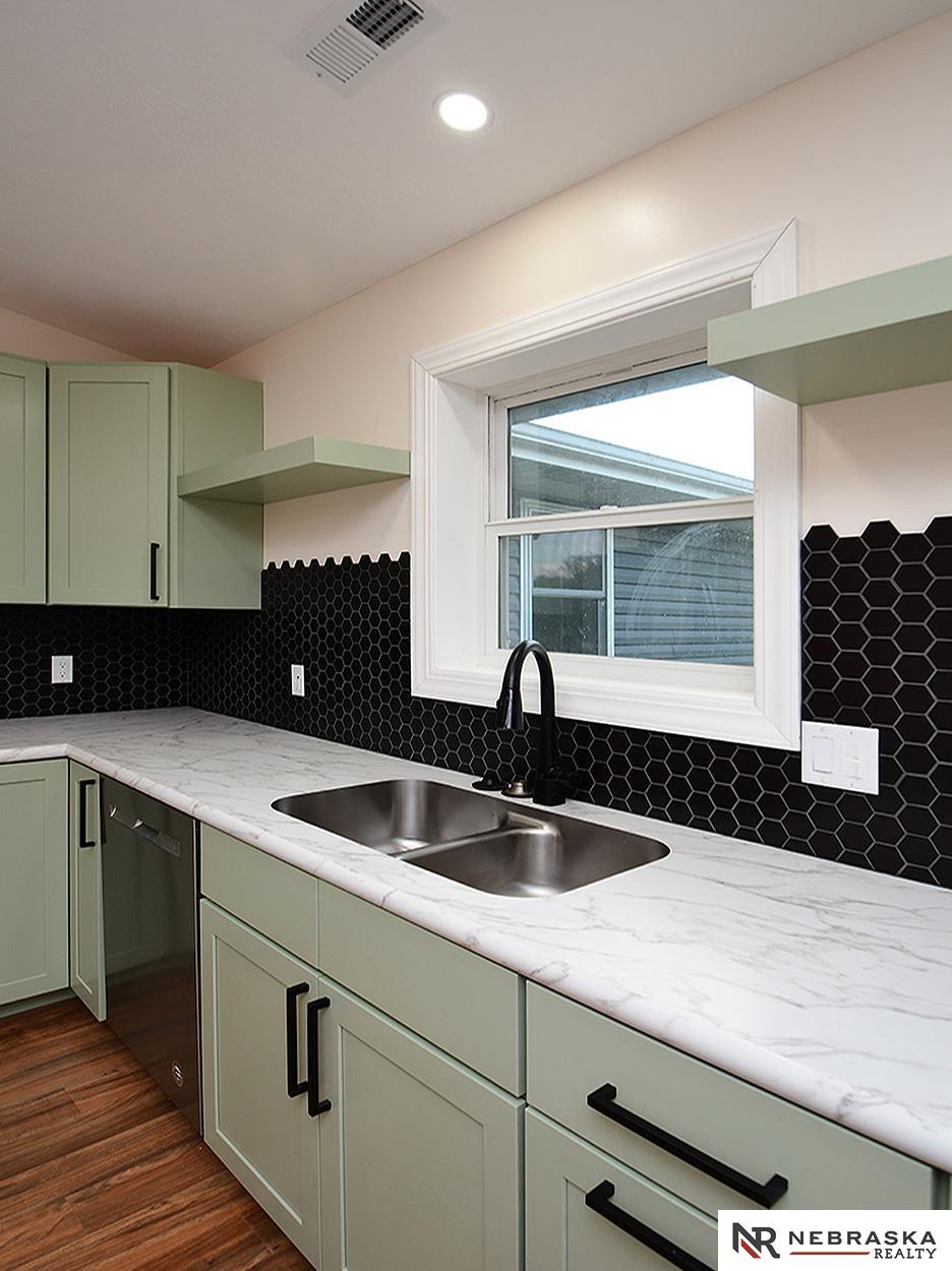 111 E 12th Corso