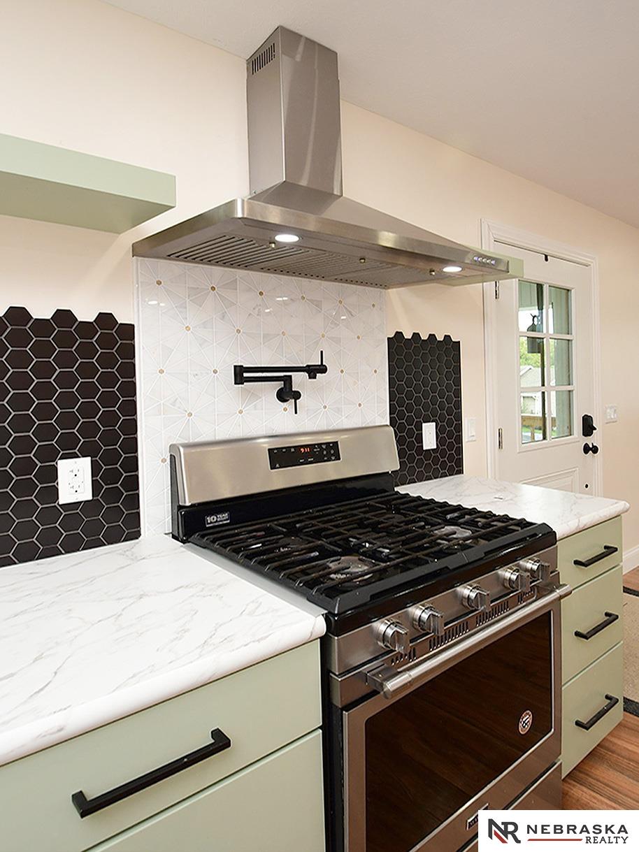 111 E 12th Corso