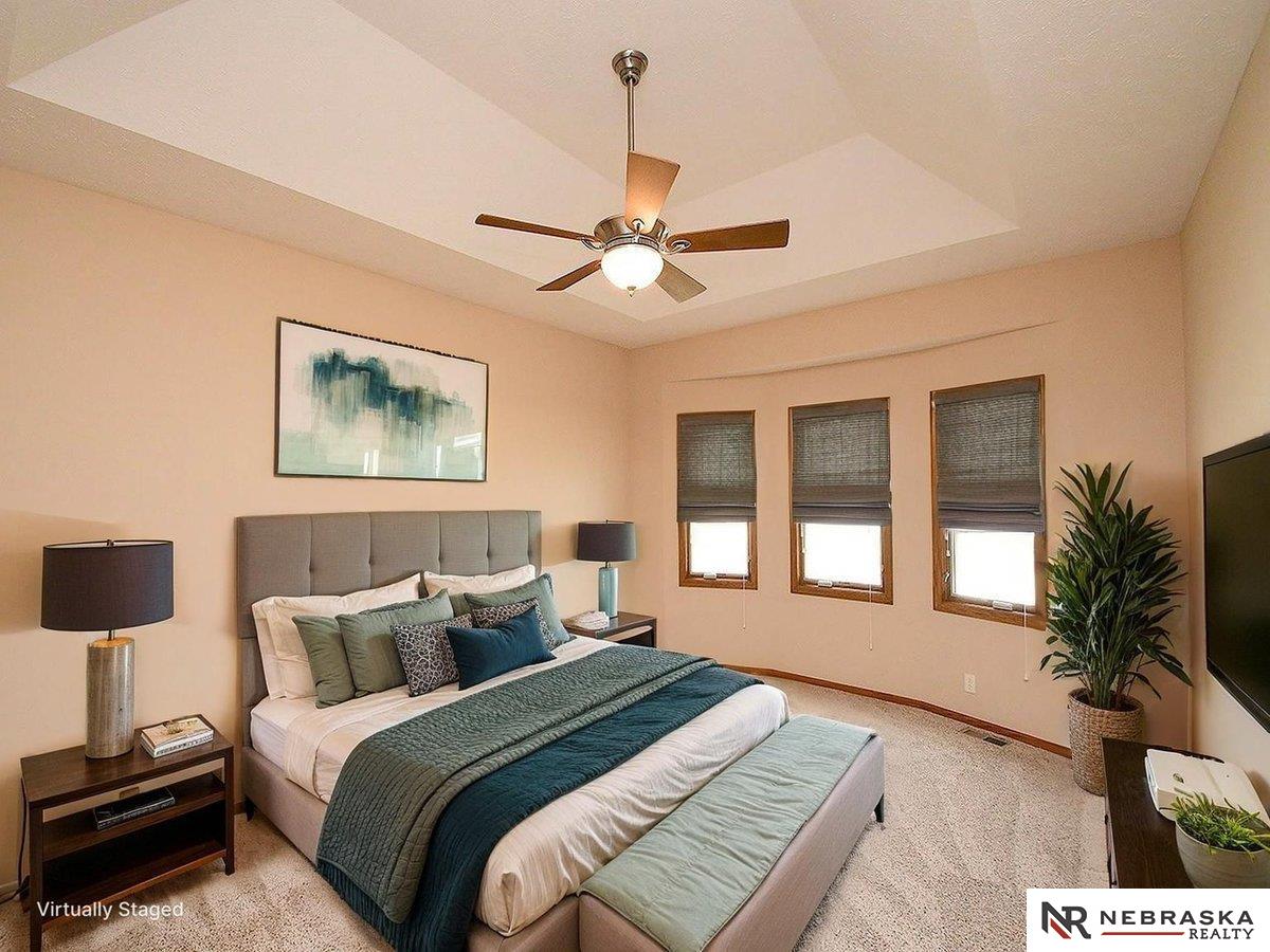 9522 Valley Road Circle