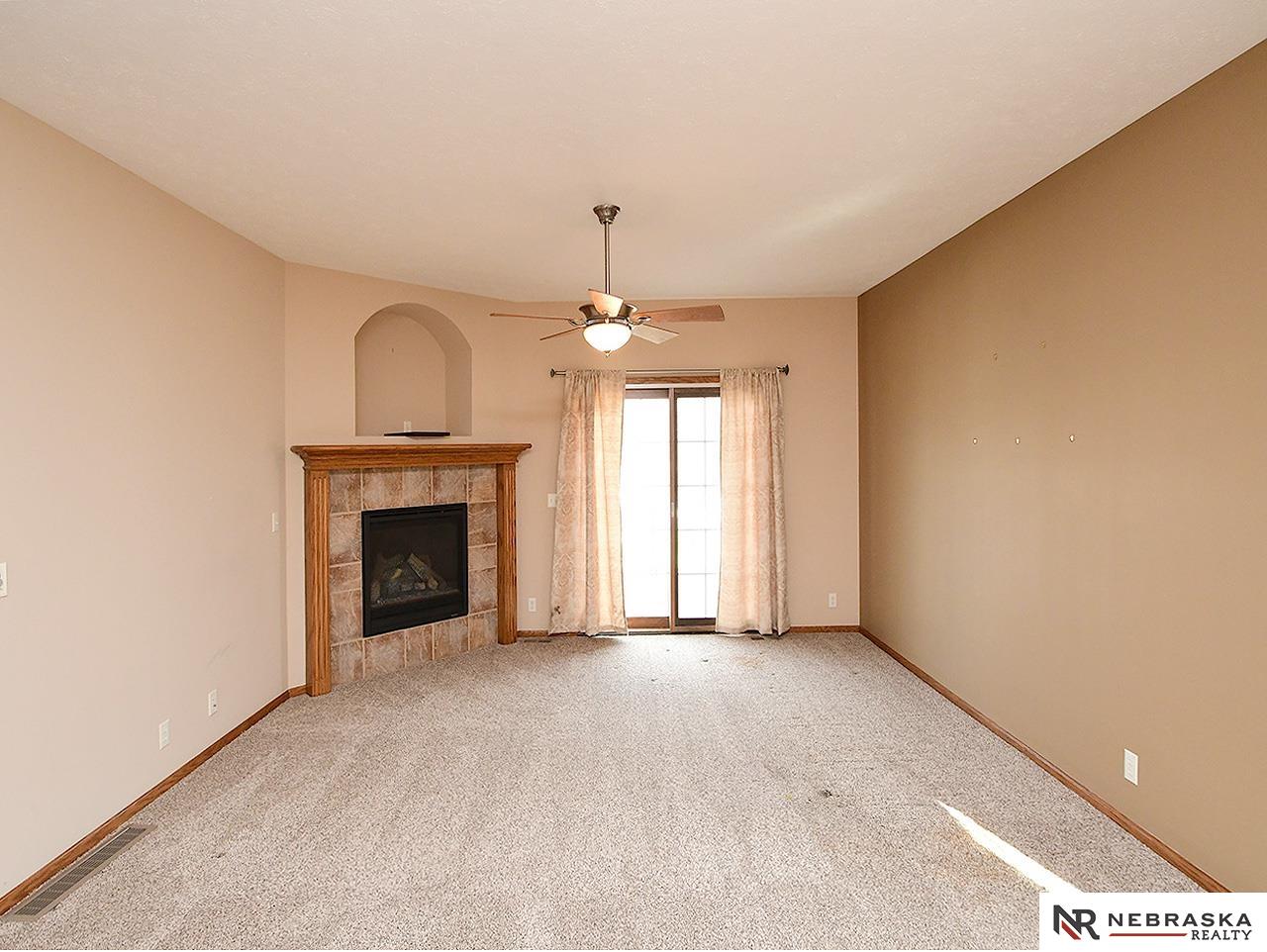 9522 Valley Road Circle