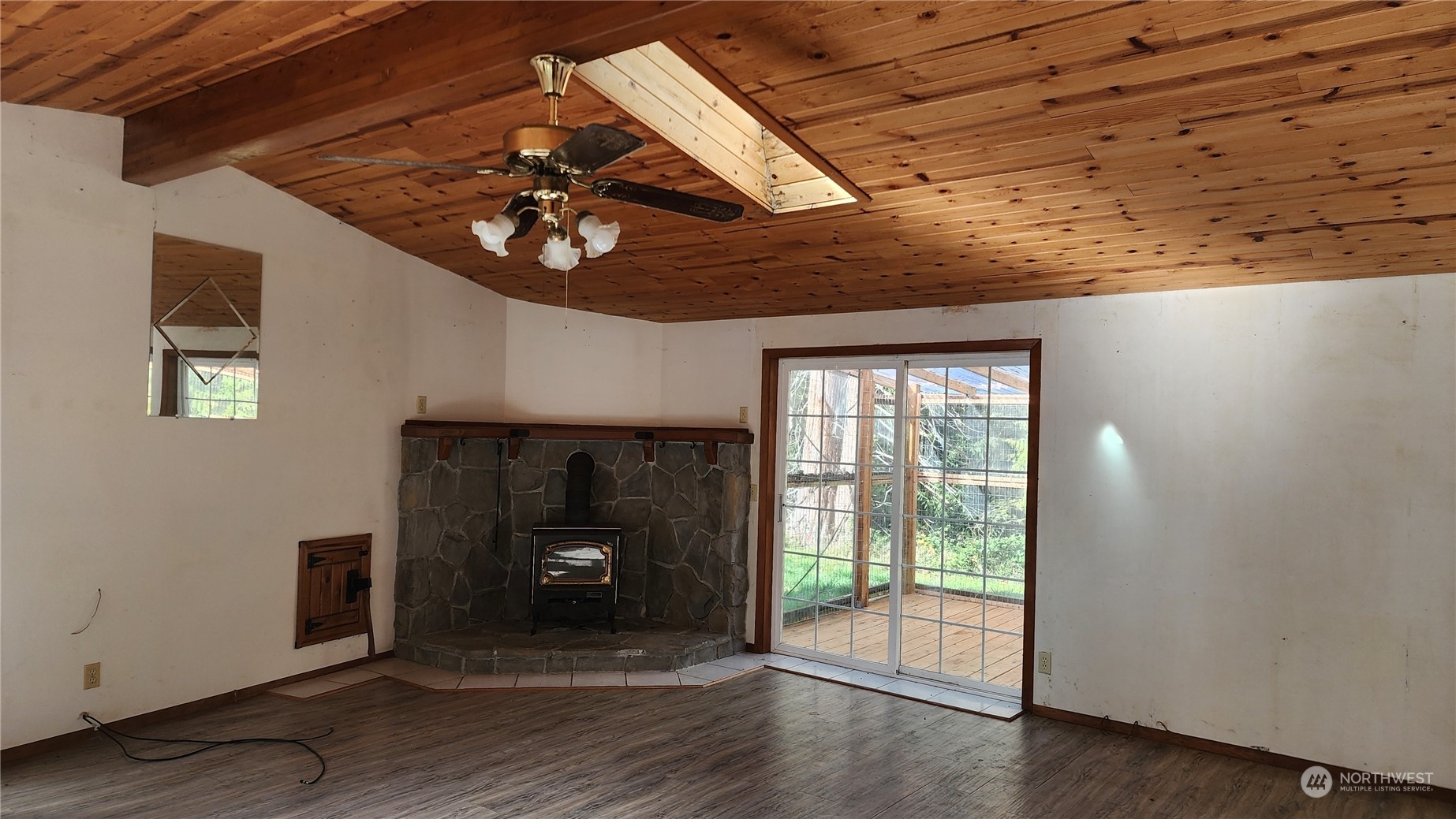 832 Mahaffey Rd