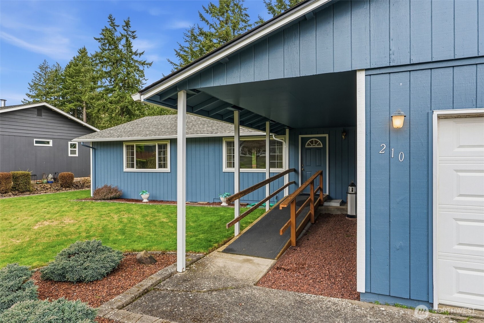 210 Beacon Hill Drive