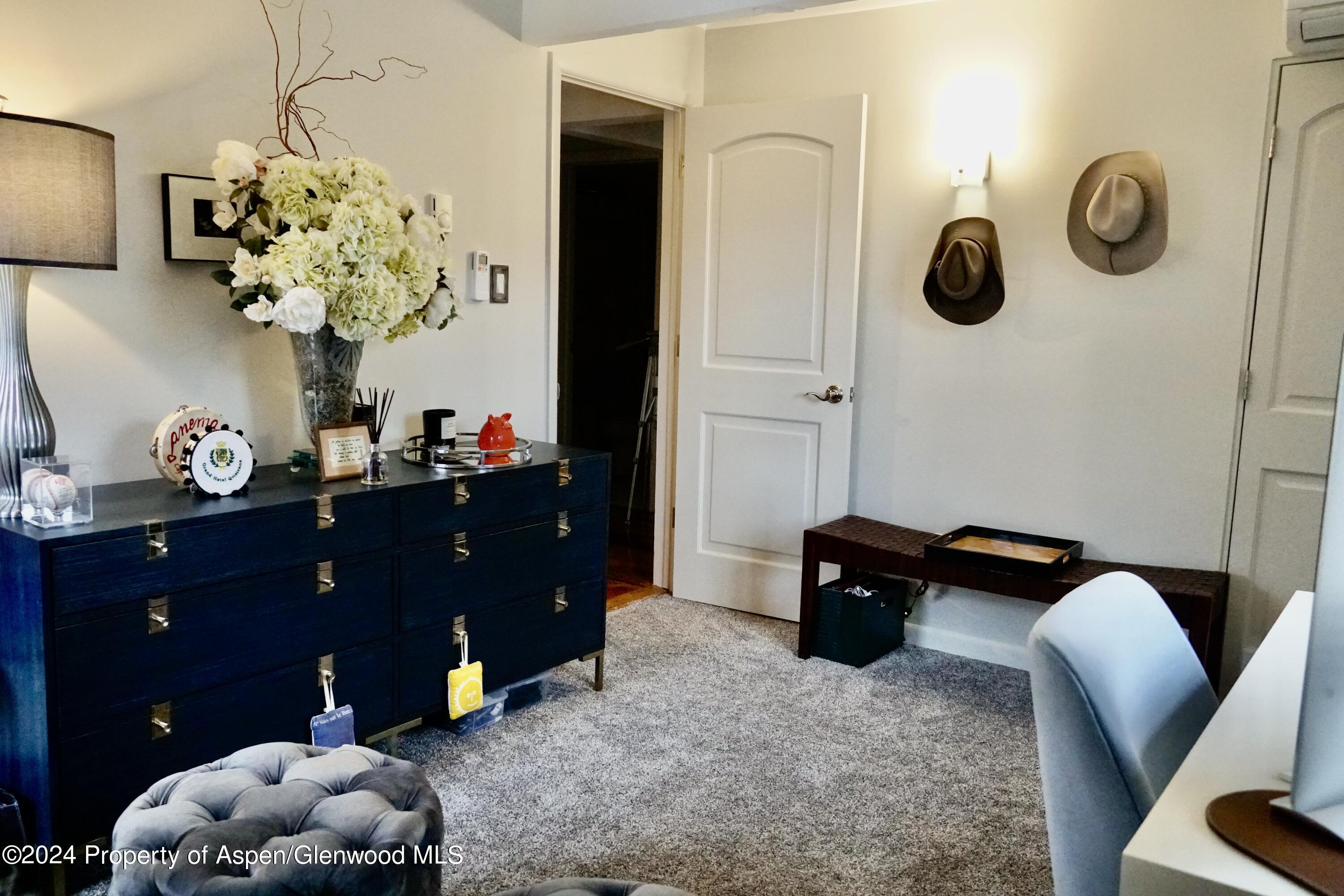 630 E Cooper Avenue, 20