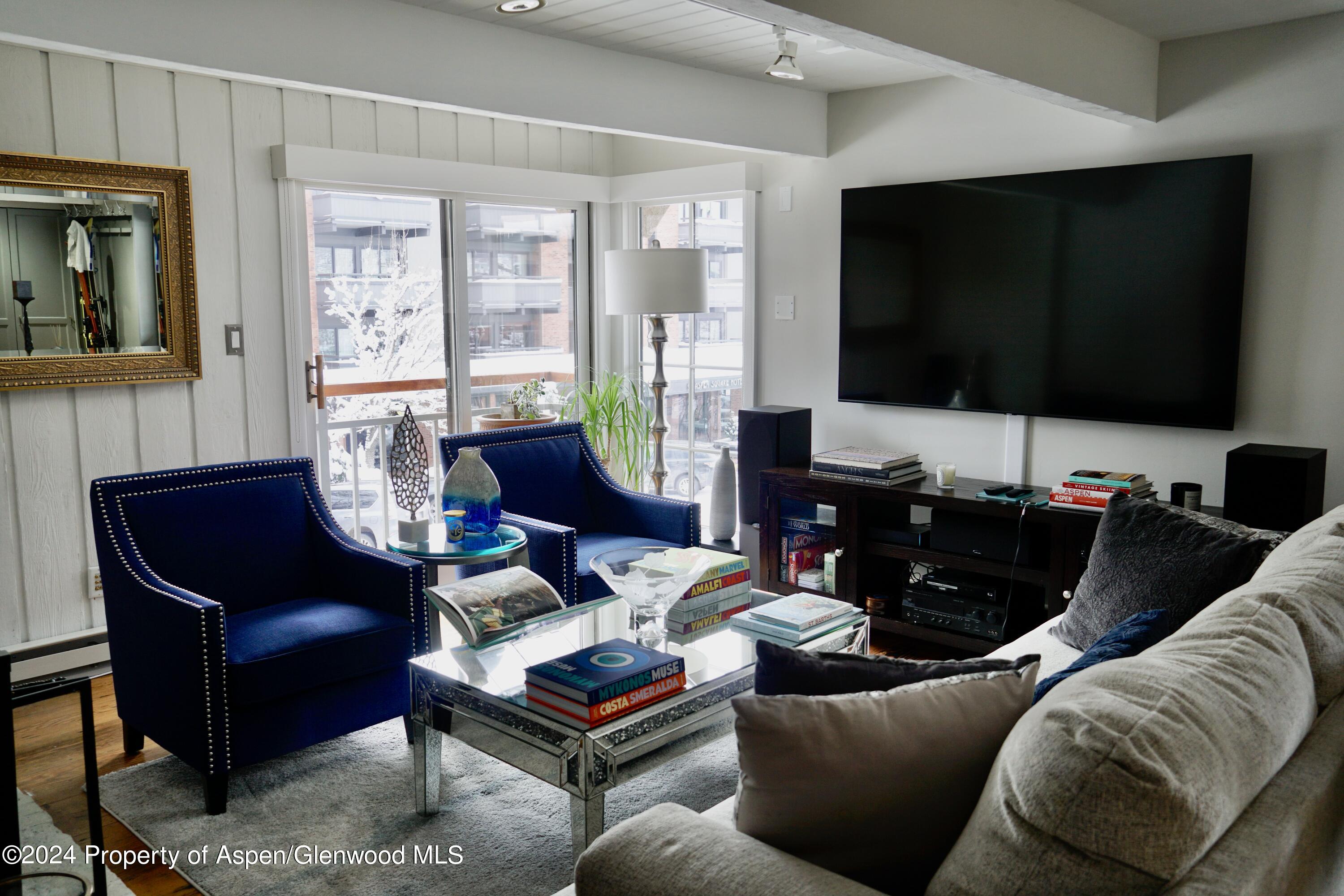 630 E Cooper Avenue, 20