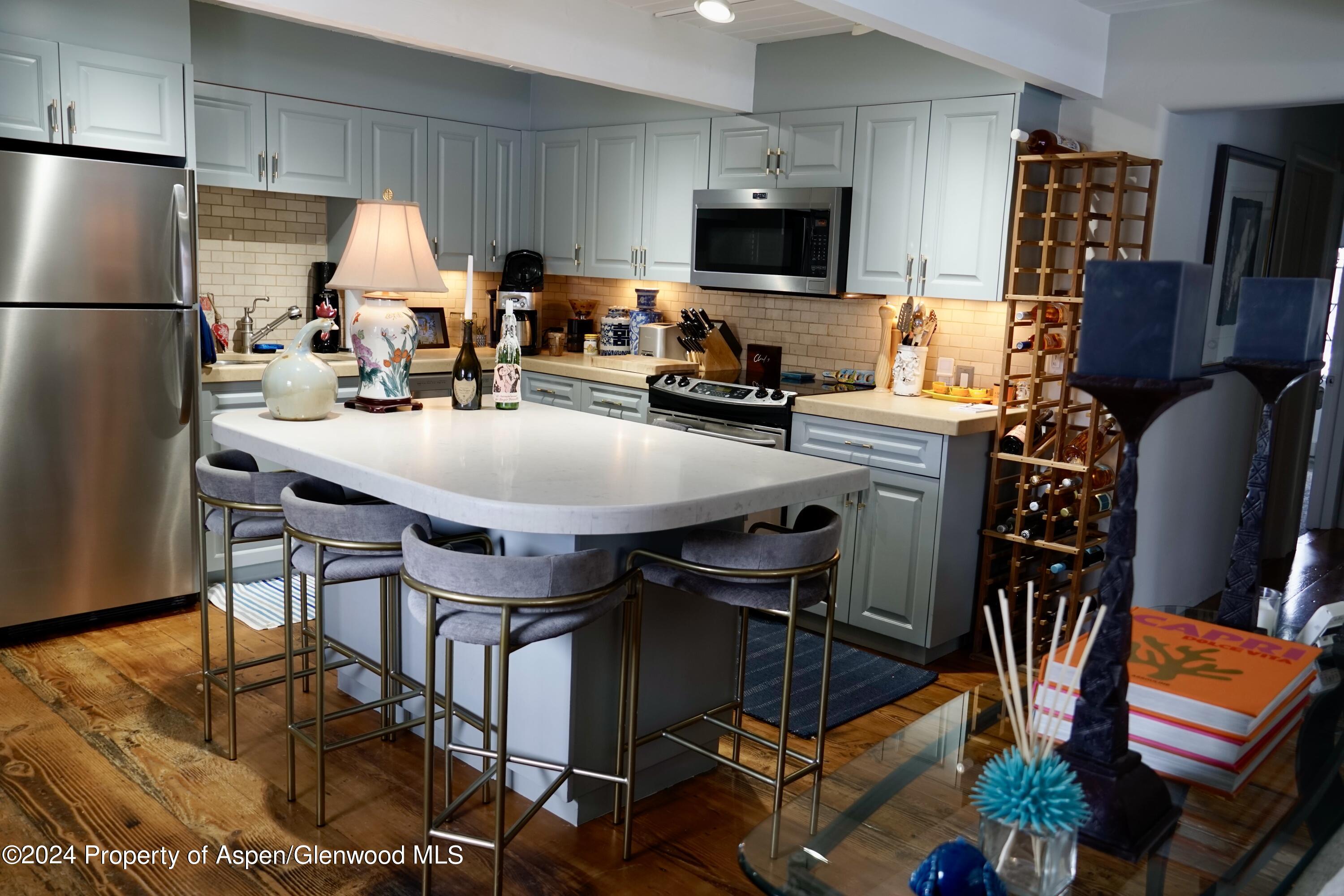 630 E Cooper Avenue, 20