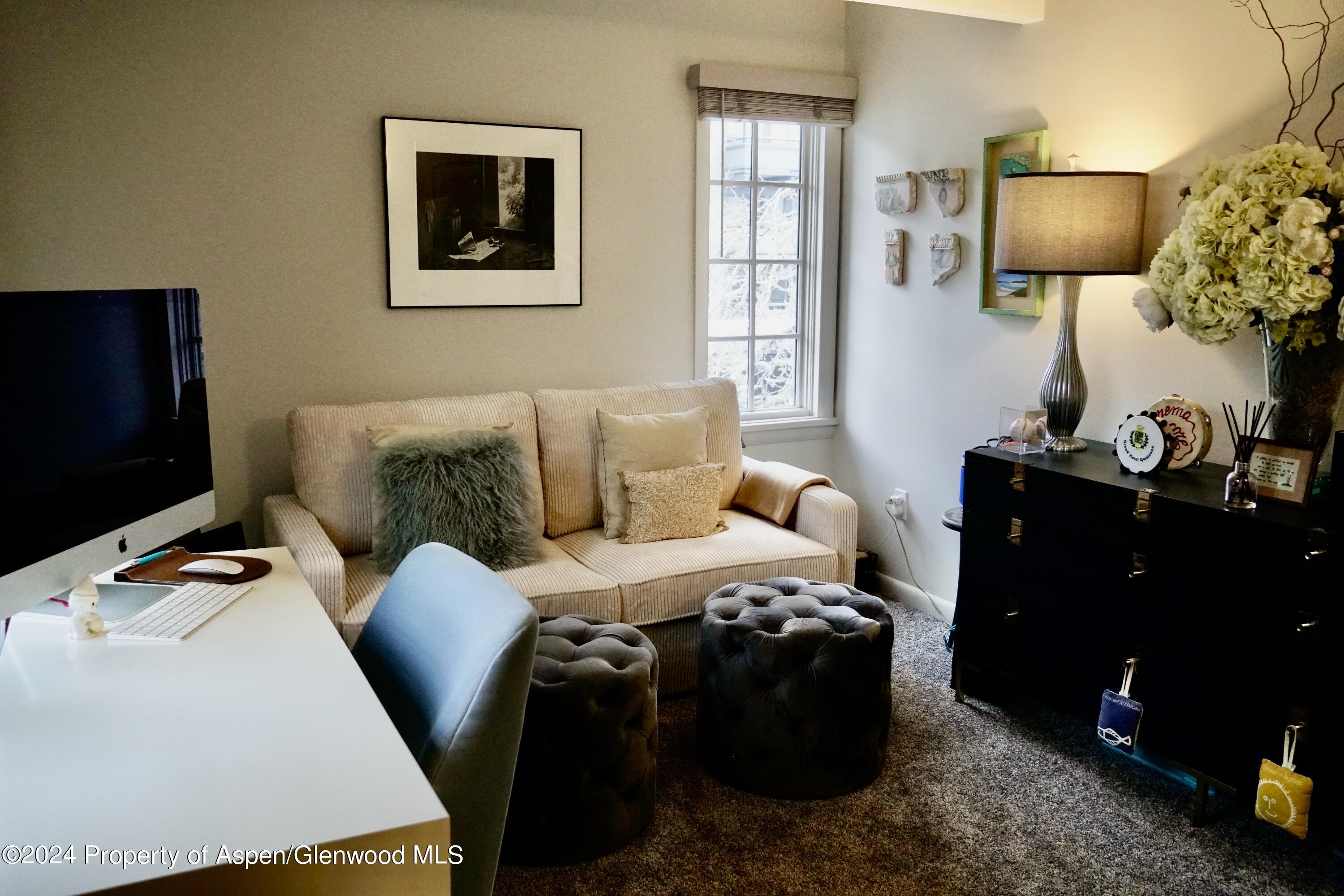 630 E Cooper Avenue, 20