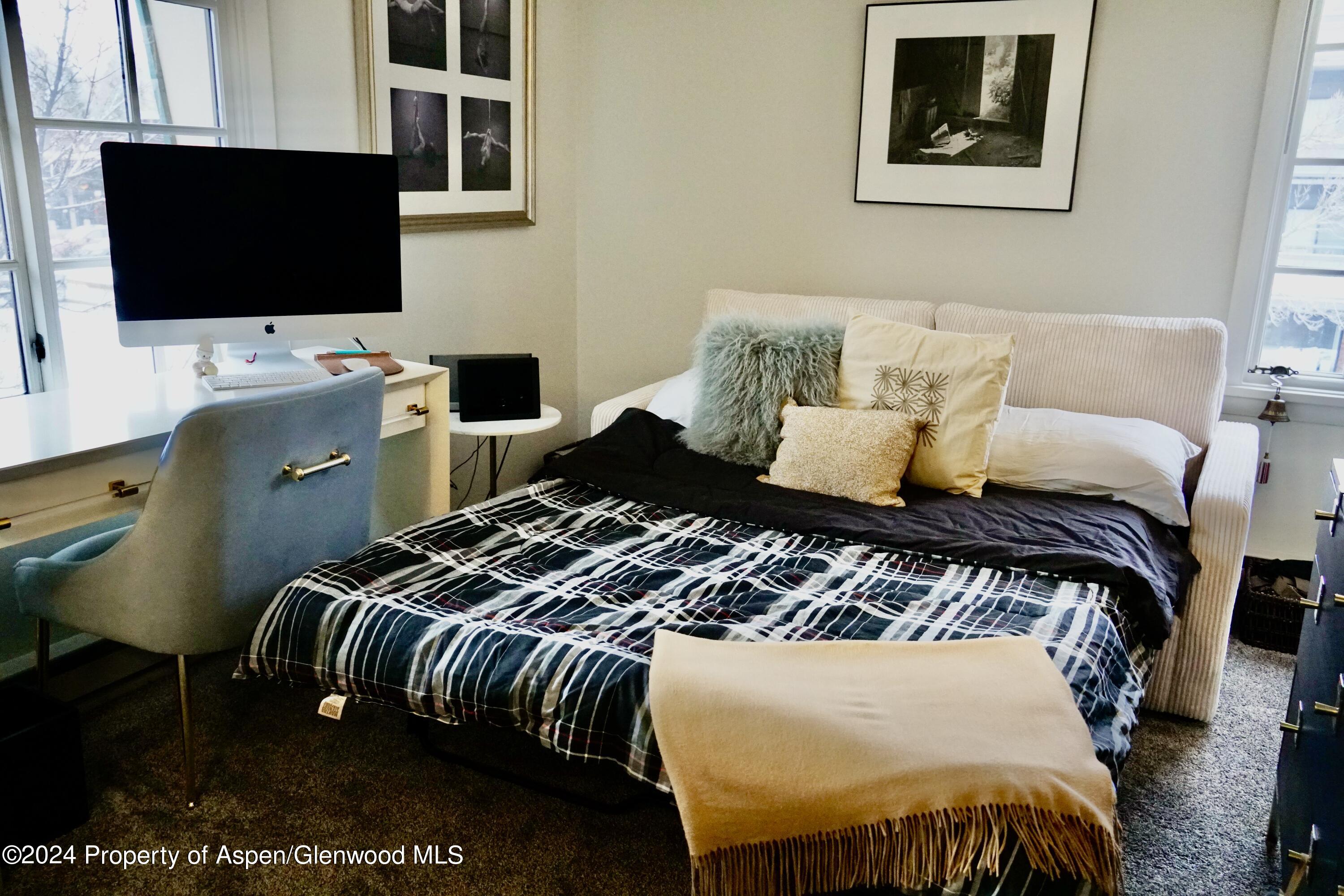 630 E Cooper Avenue, 20