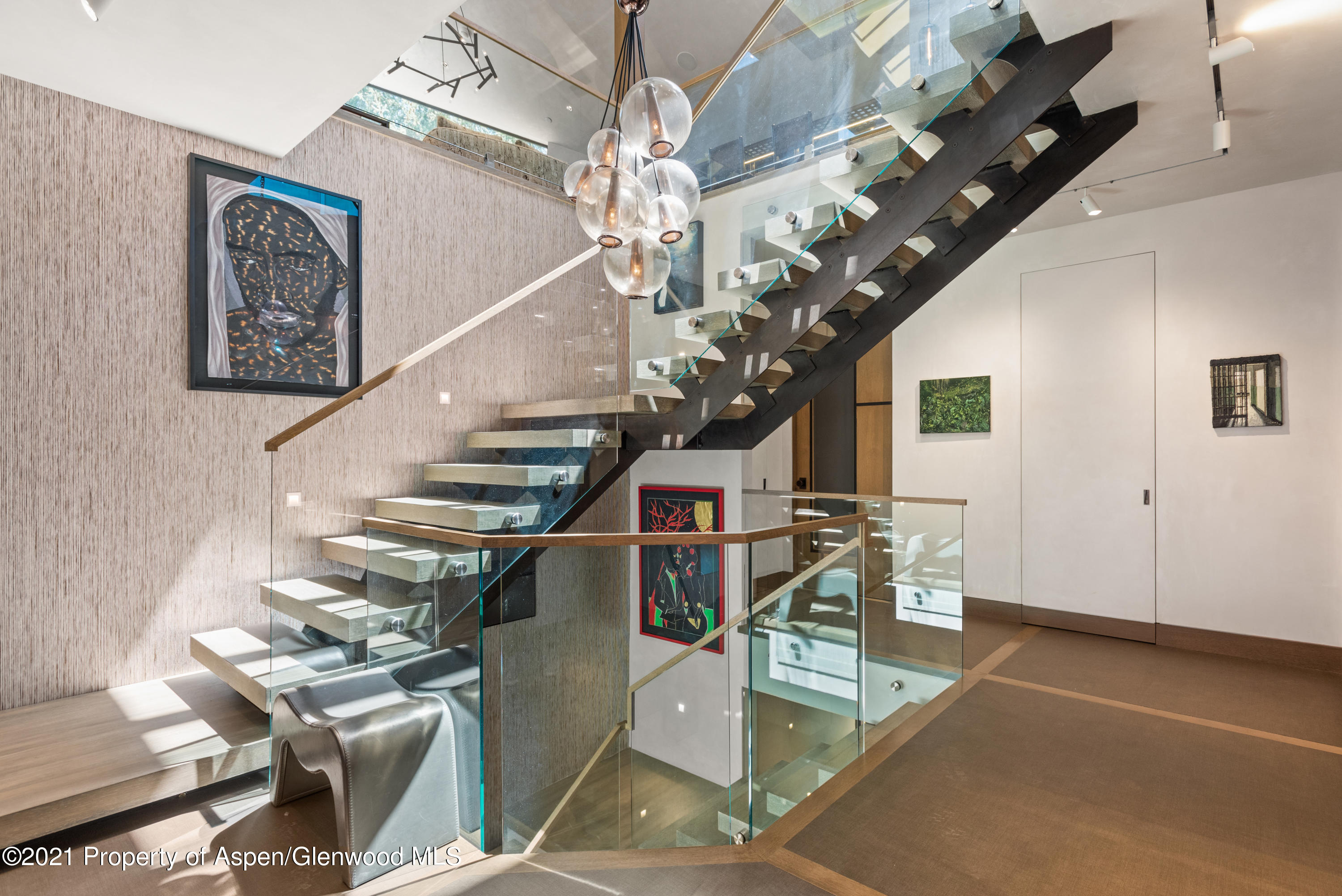 727 E Hopkins Avenue A