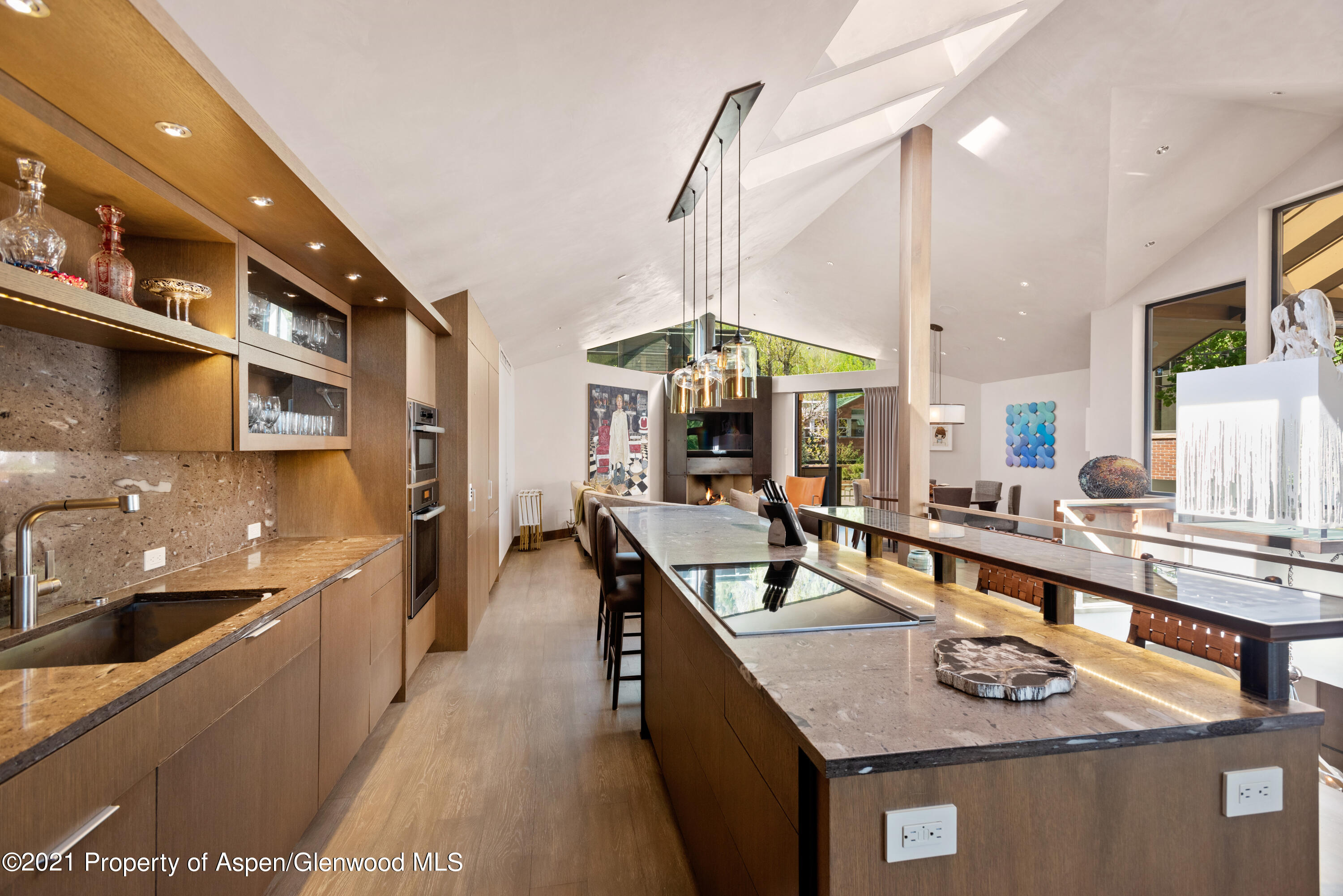 727 E Hopkins Avenue A