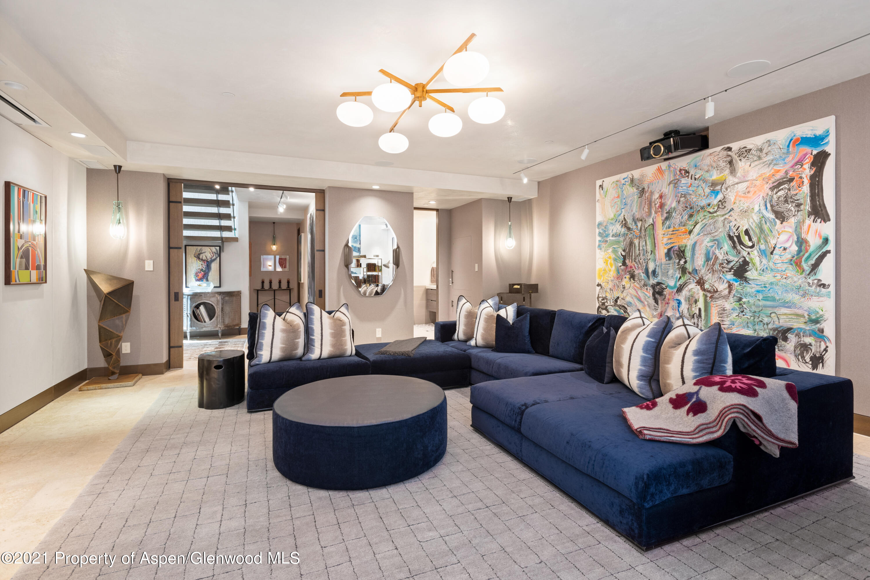 727 E Hopkins Avenue A