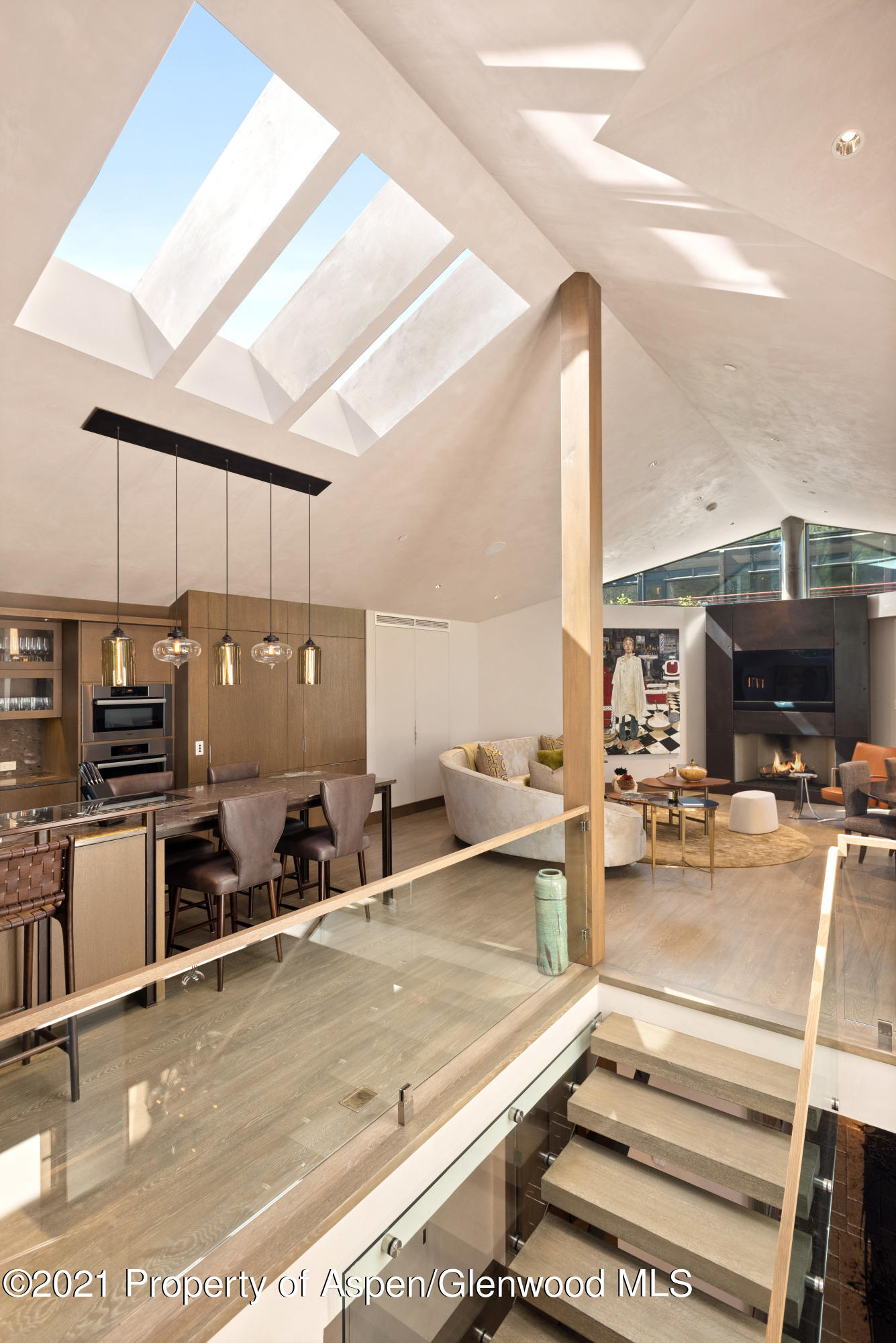 727 E Hopkins Avenue A