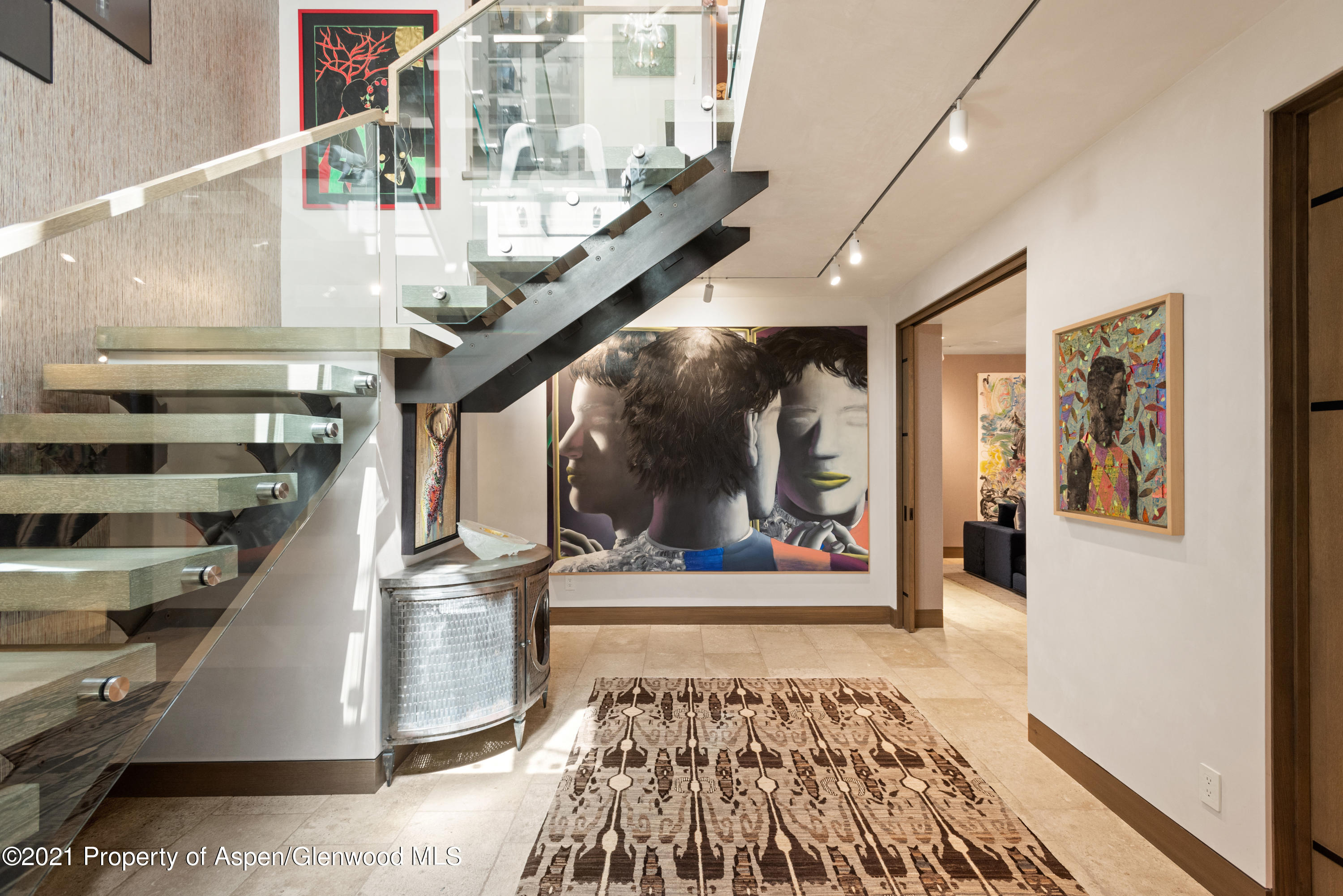 727 E Hopkins Avenue A