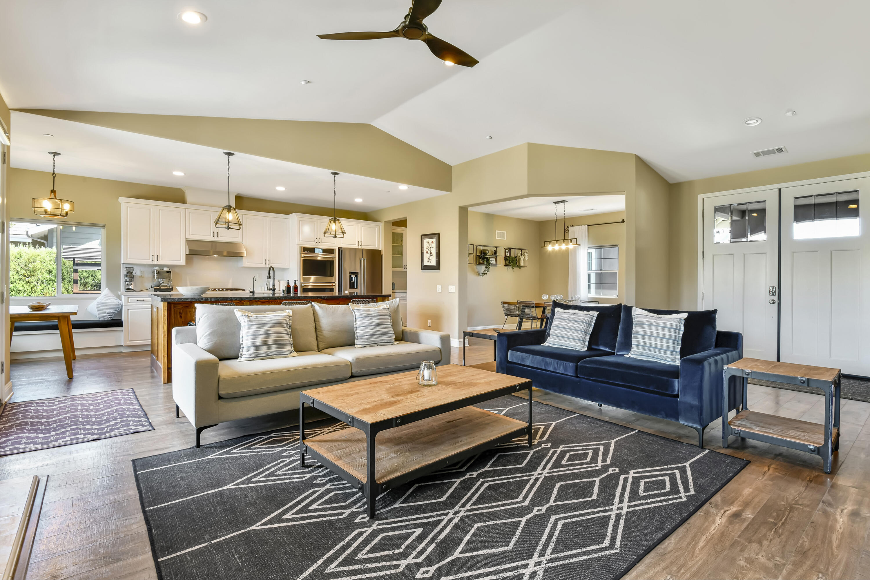 585 Valley Oak Road
