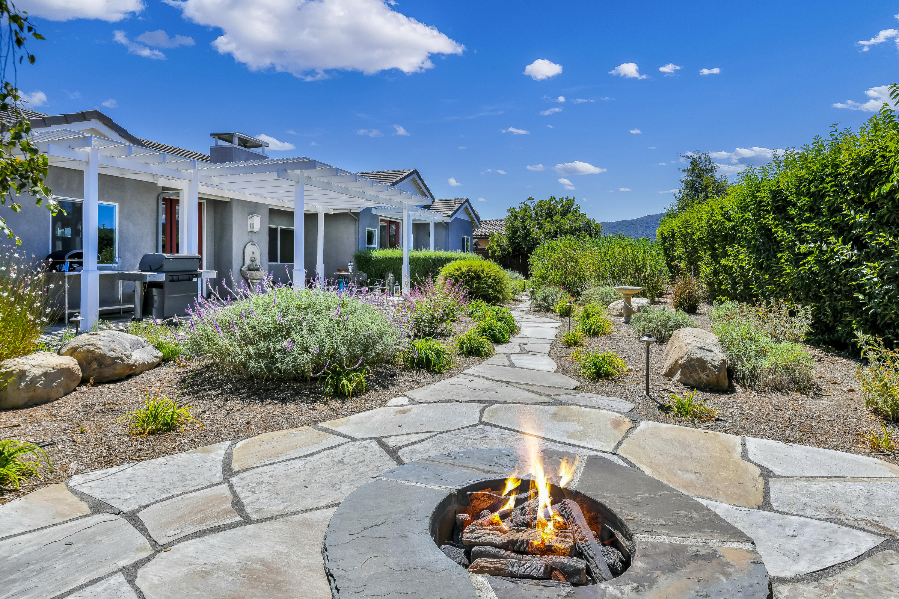 585 Valley Oak Road