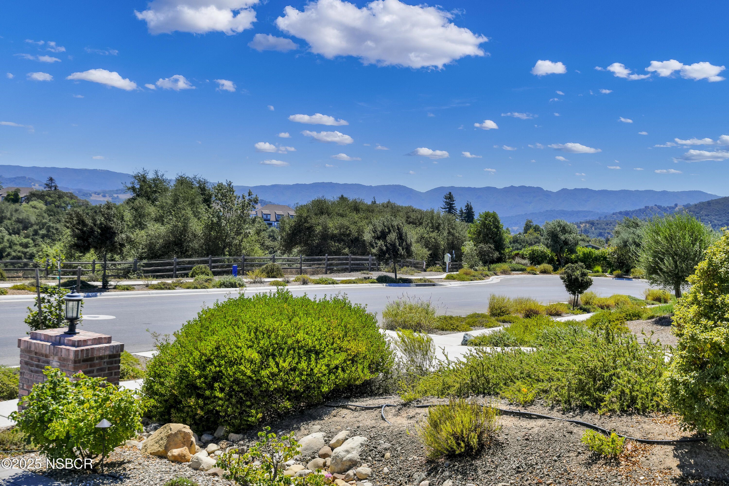 585 Valley Oak Road