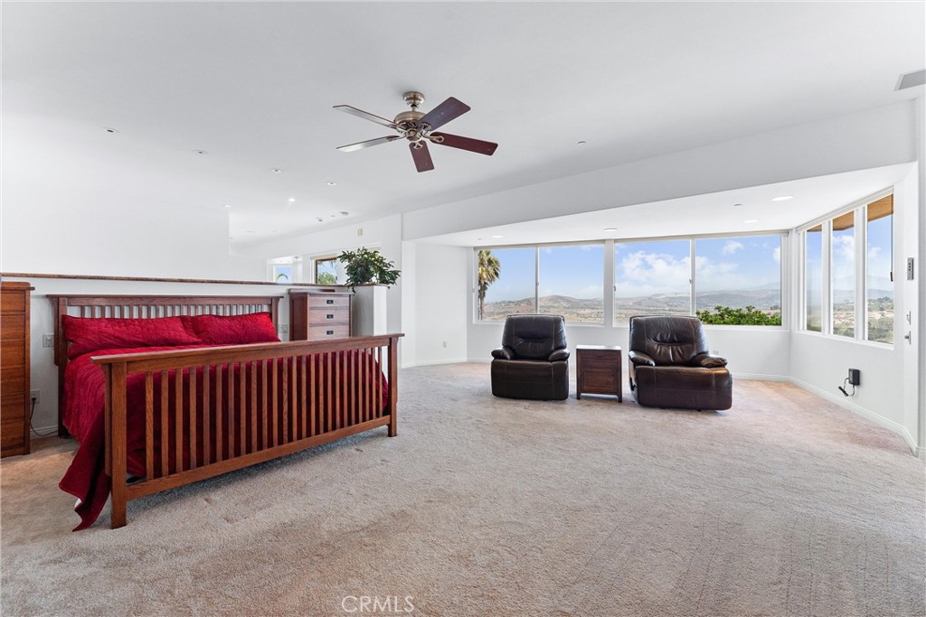 716 Avenida Columbo