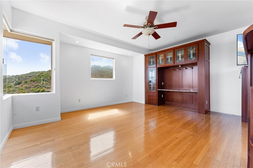 716 Avenida Columbo